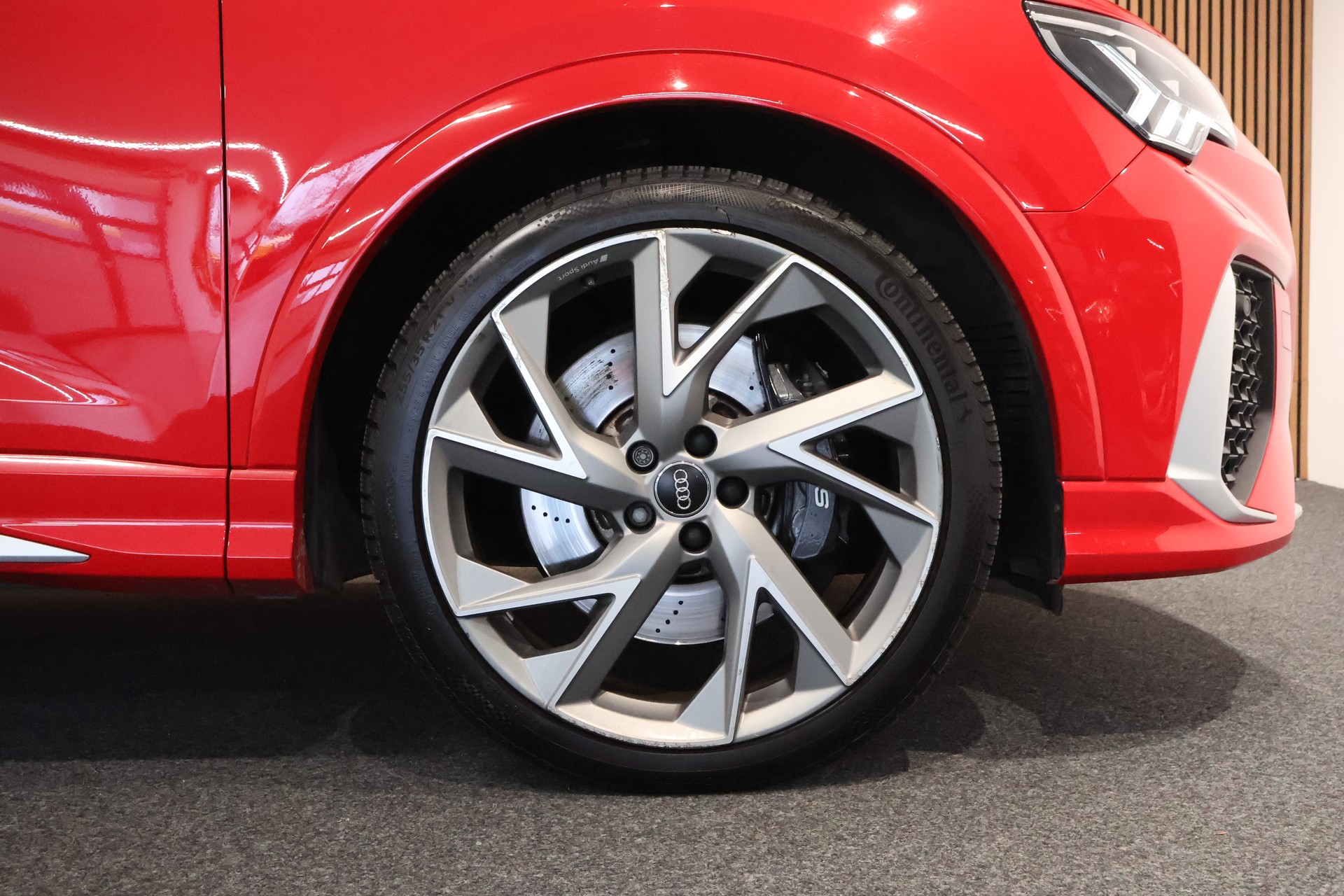 AUDI RS Q3 2.5 TFSI quattro S tronic-image-30