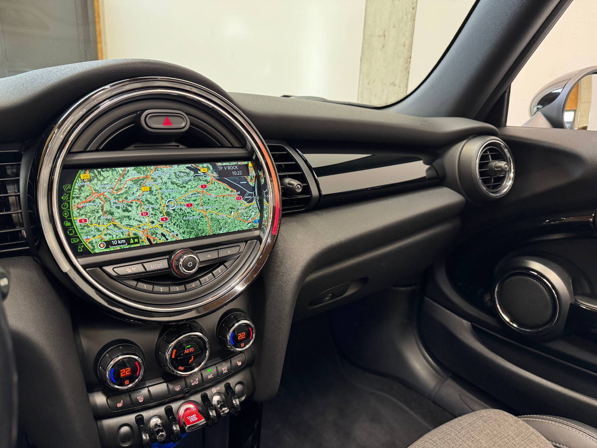 MINI Cabrio Cooper S Cabrio F57-image-7