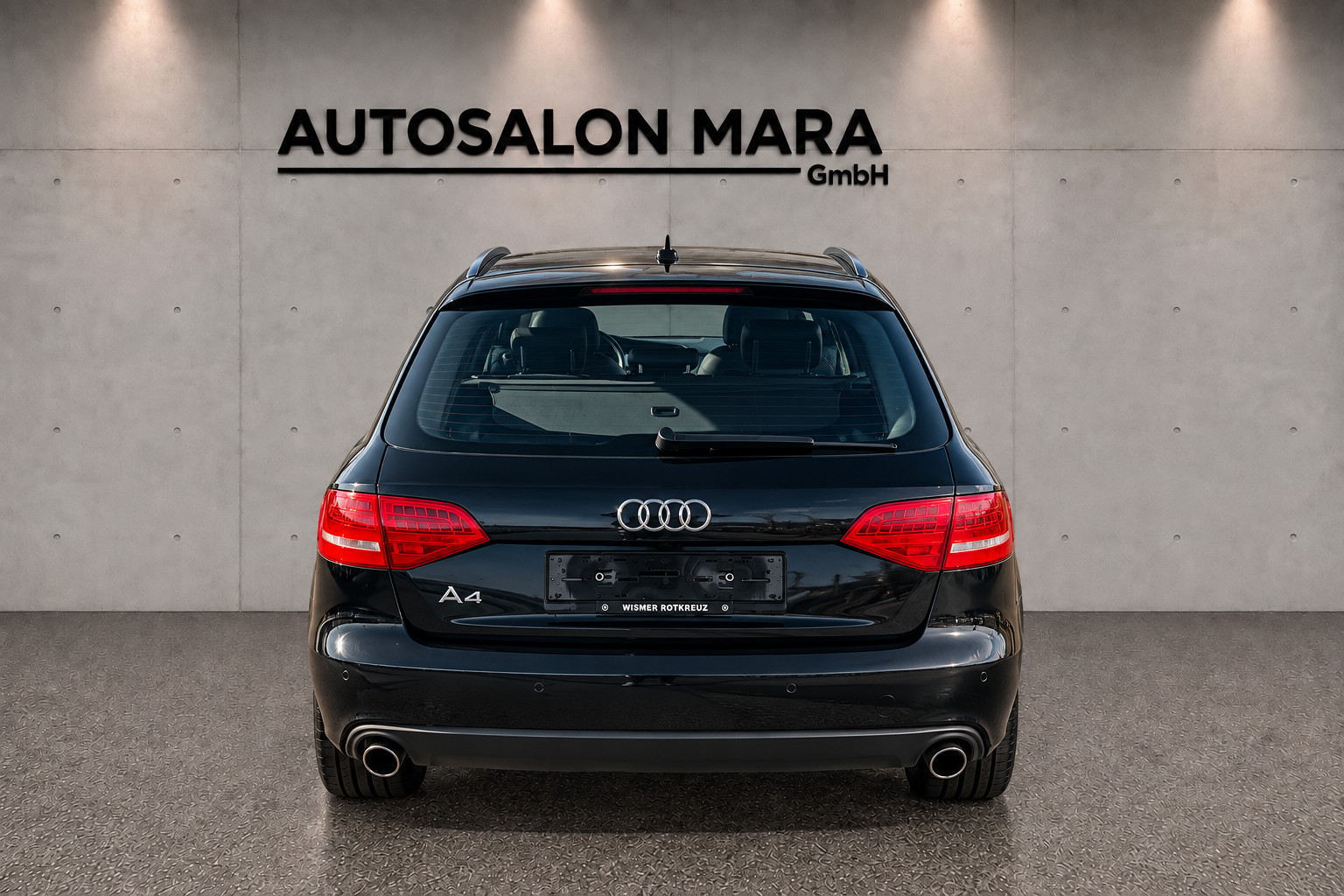 AUDI A4 Avant 2.0 TFSI S-line-image-4