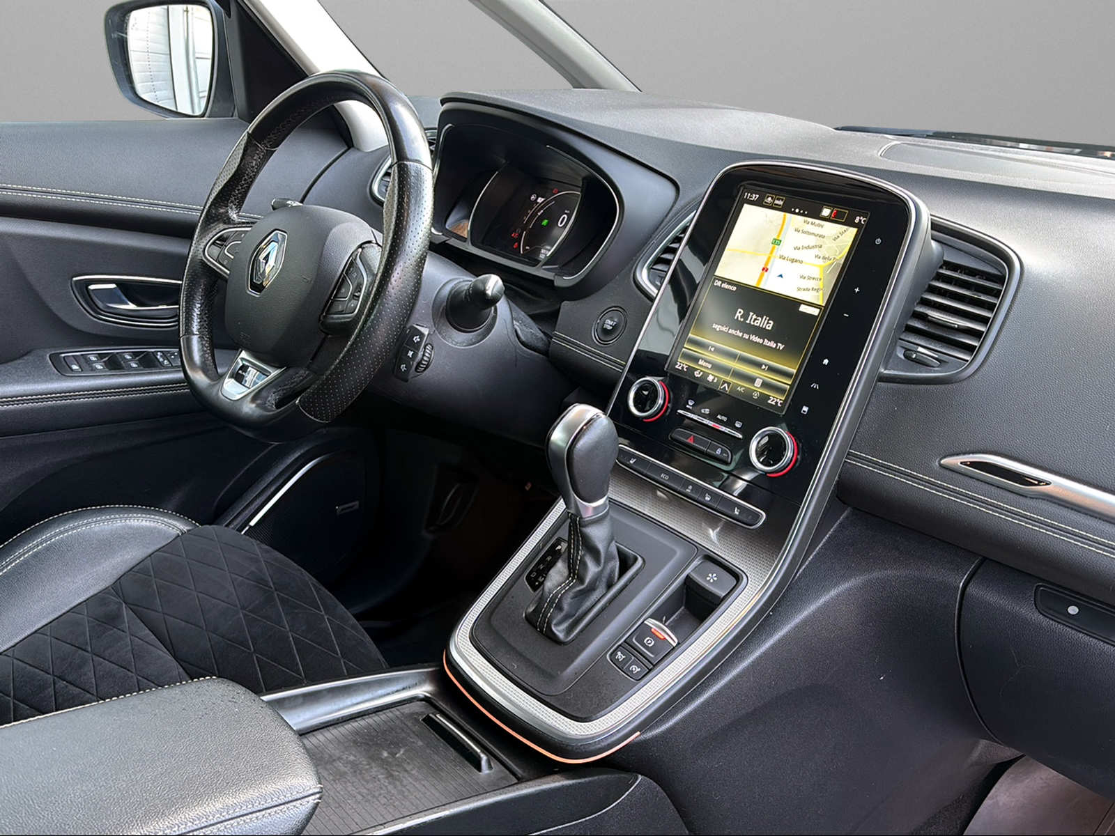 RENAULT Grand Scénic 1.3 16V Turbo Black Edition EDC-image-10
