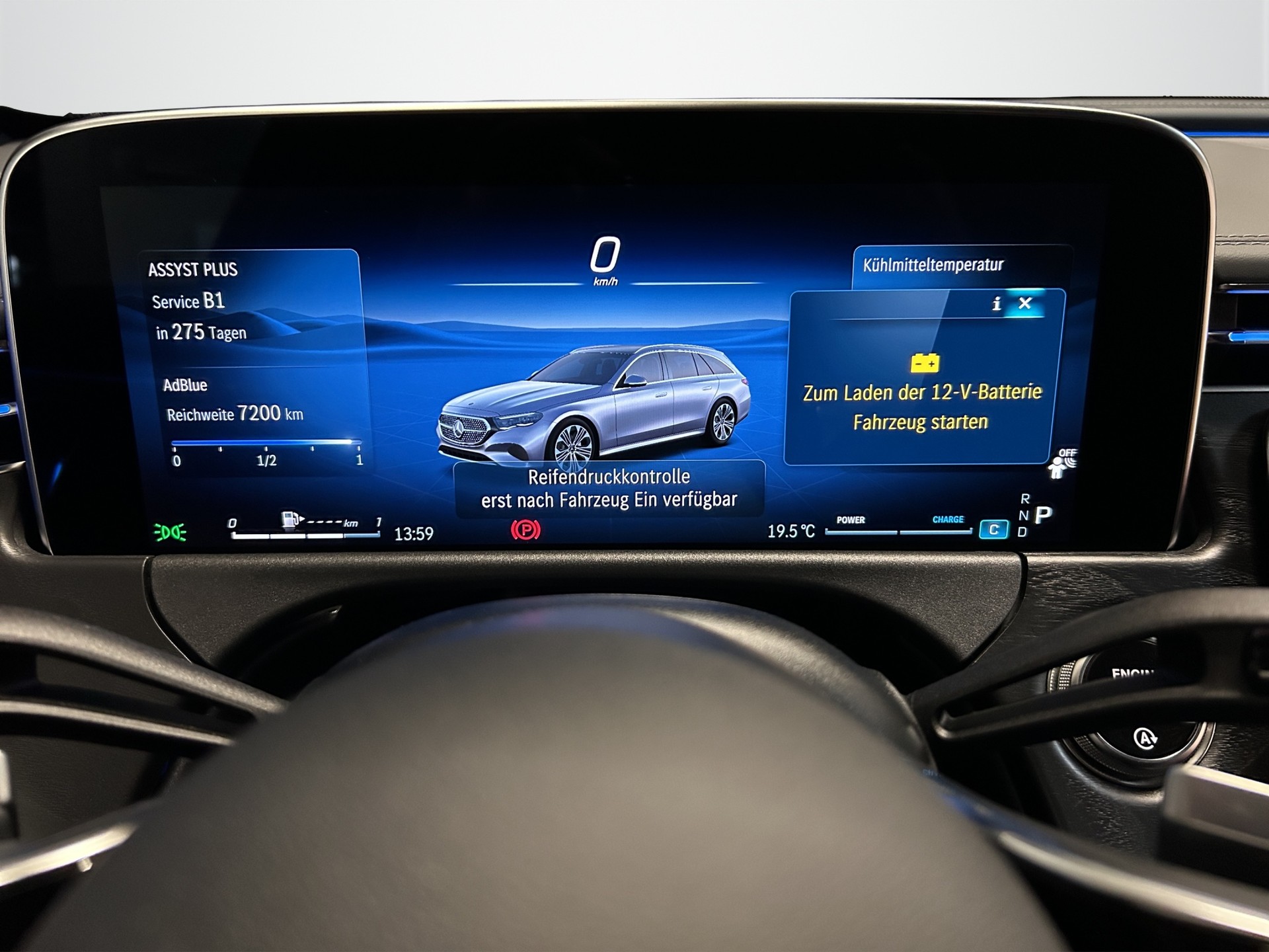 MERCEDES-BENZ E 450 d T 4Matic 9G-Tronic Avantgarde Line-image-16