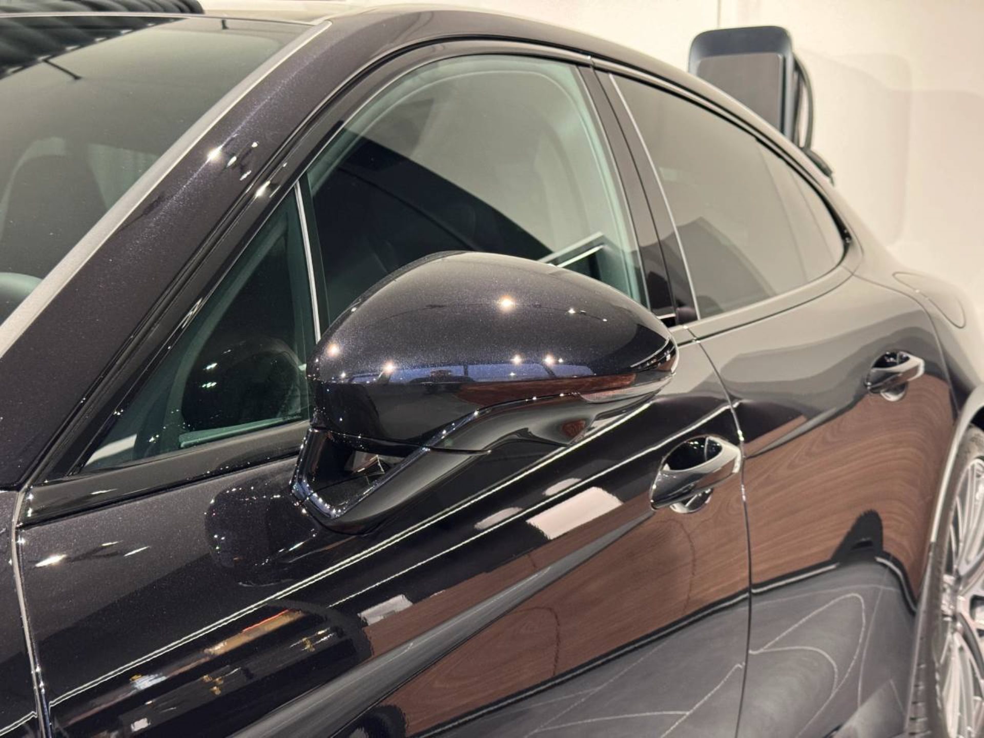 PORSCHE Panamera 4 E-Hybrid-image-36