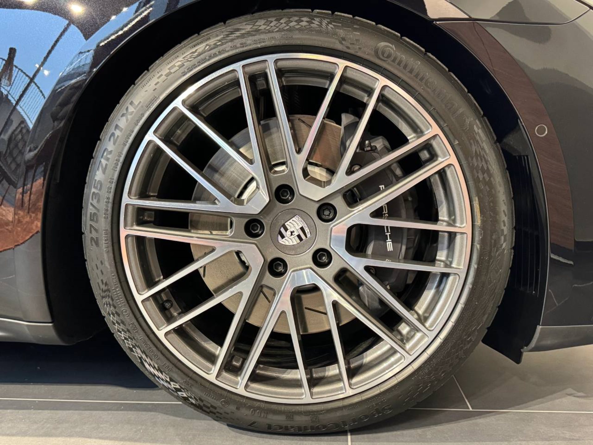 PORSCHE Panamera 4 E-Hybrid-image-12