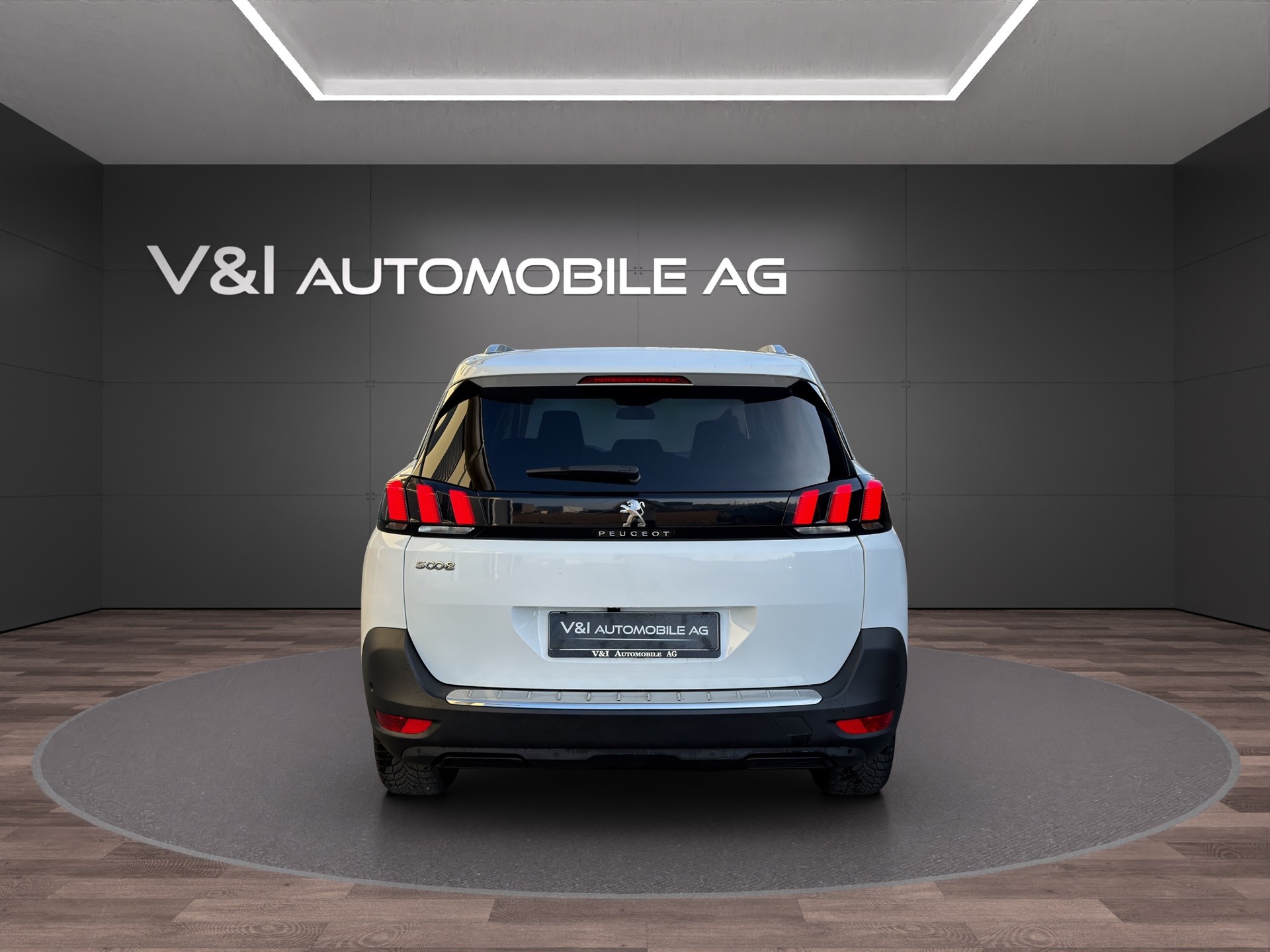 PEUGEOT 5008 1.2 Pure Tech Allure EAT8-image-5