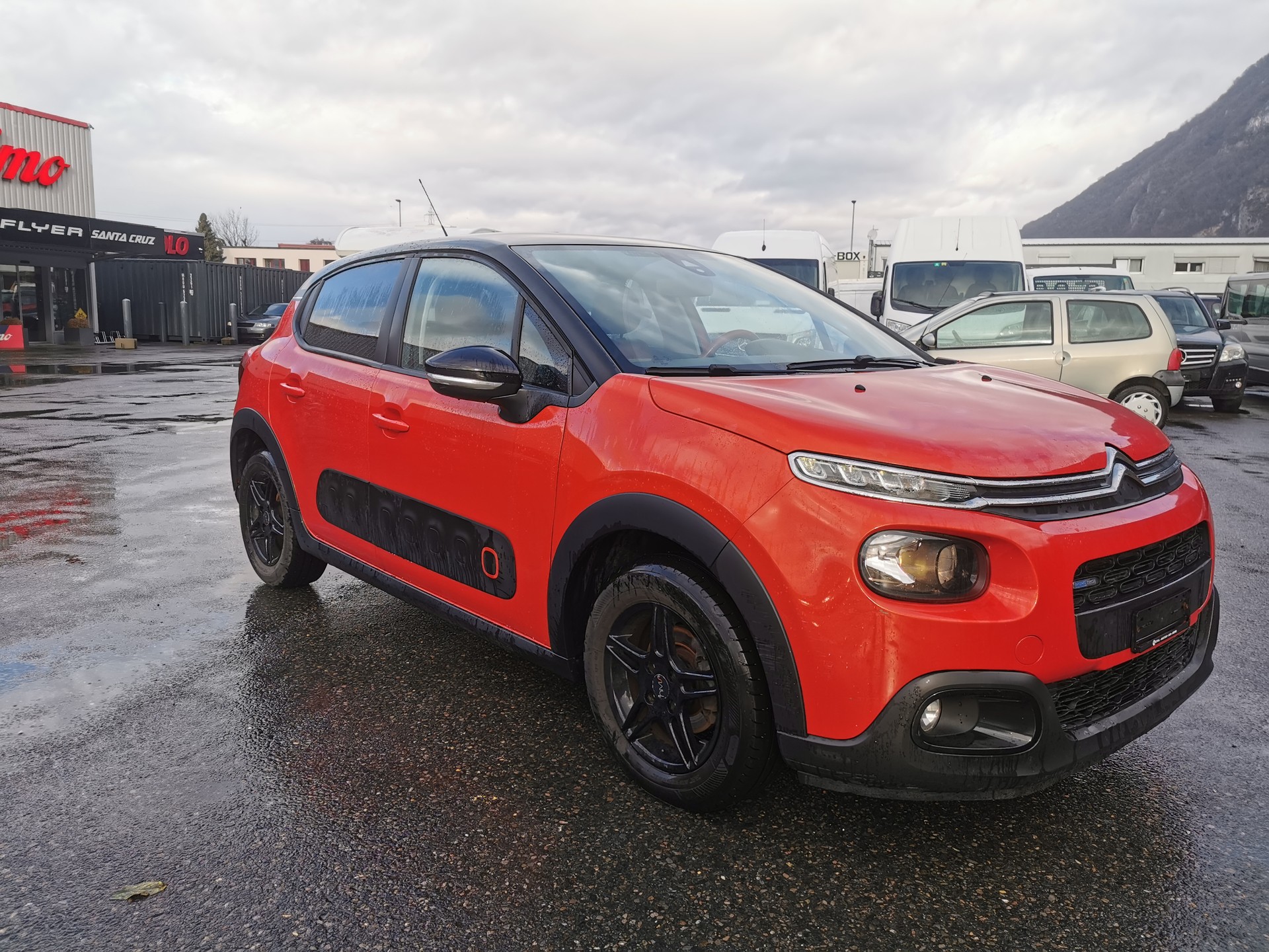 CITROEN C3 1.2i Shine-image-9