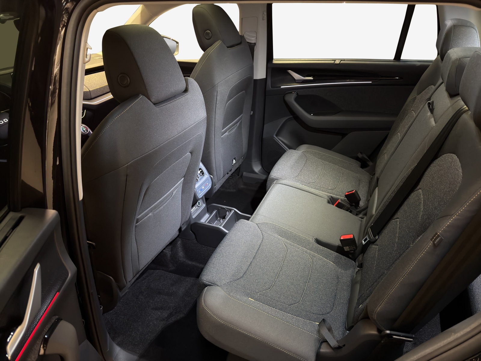 SKODA Kodiaq 2.0 TSI Dynamic 4x4-image-11