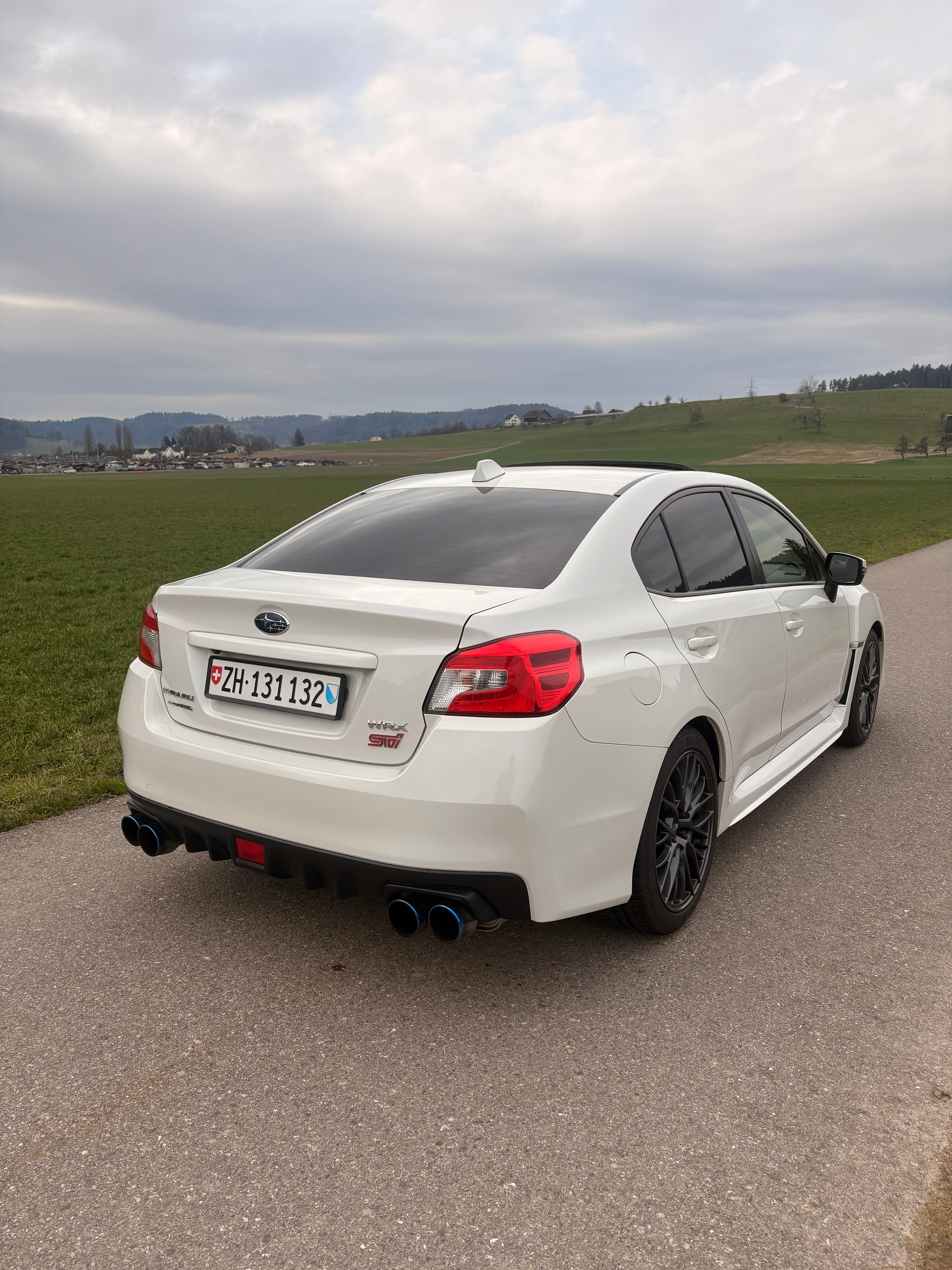 SUBARU WRX 2.5 Turbo 4WD STI Luxury S-image-1
