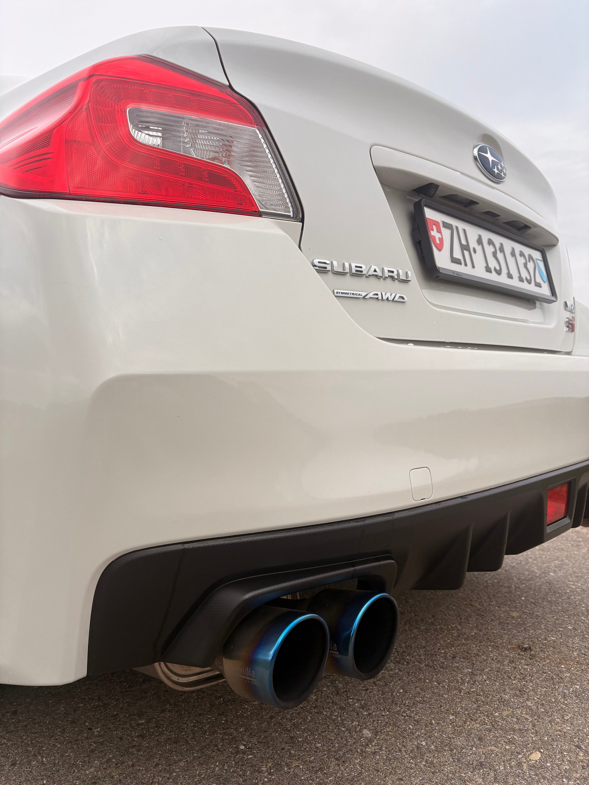 SUBARU WRX 2.5 Turbo 4WD STI Luxury S-image-6