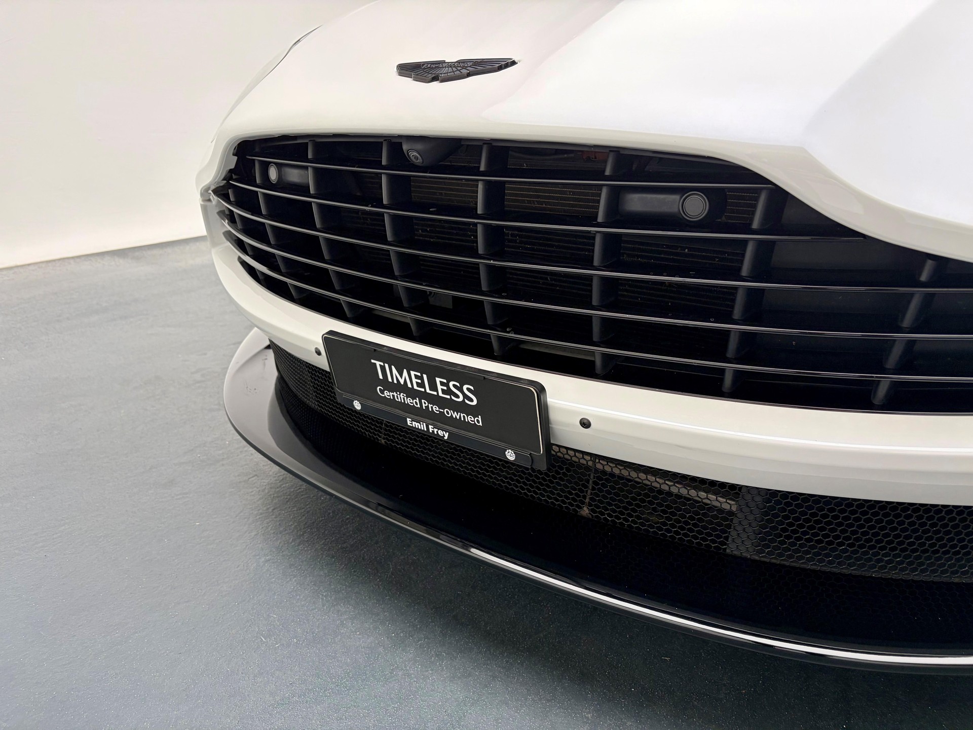 ASTON MARTIN DB11 Volante 4.0 V8 Bi-Turbo-image-14