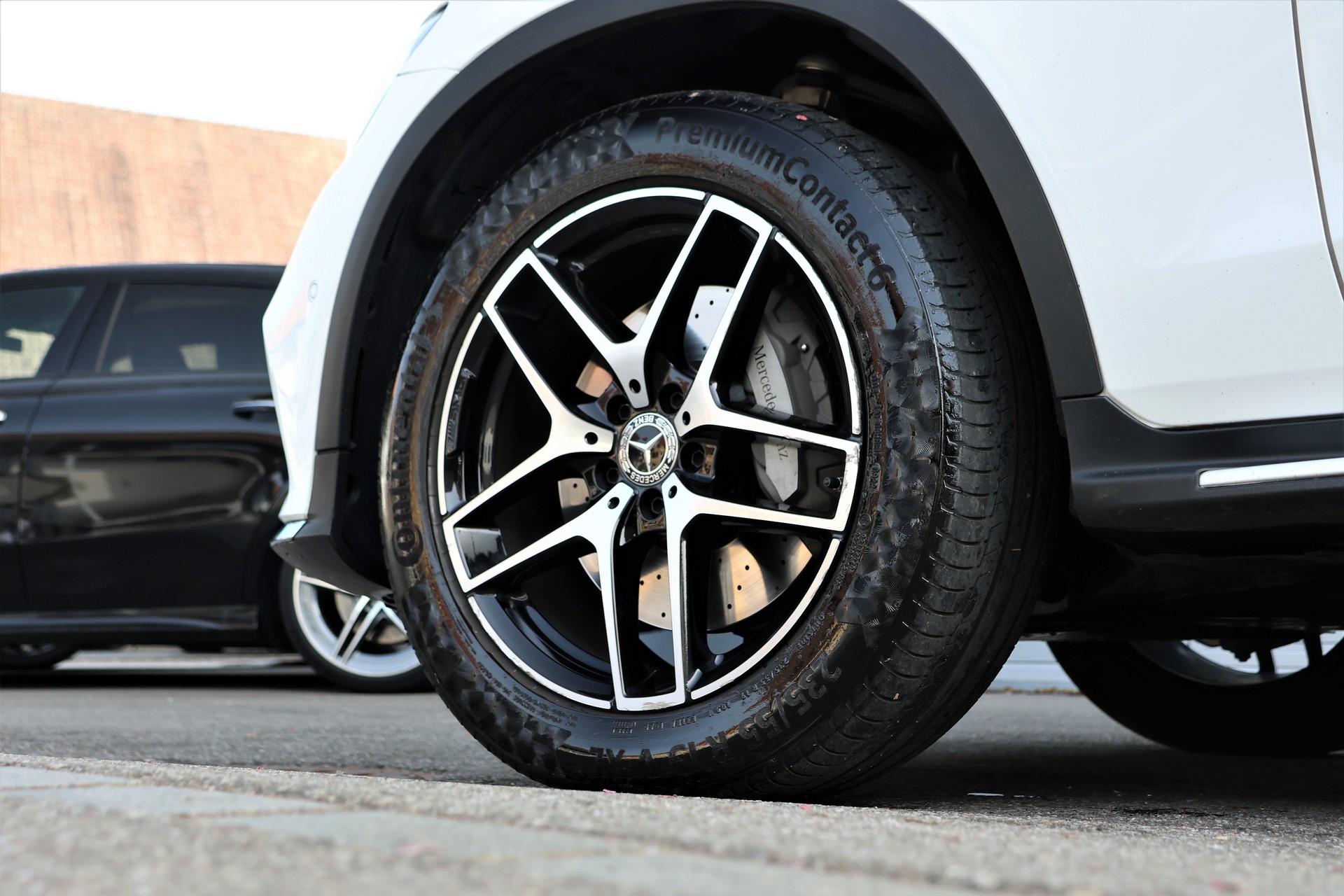 MERCEDES-BENZ GLC 250 d AMG Line 4Matic 9G-Tronic (CH)-image-7