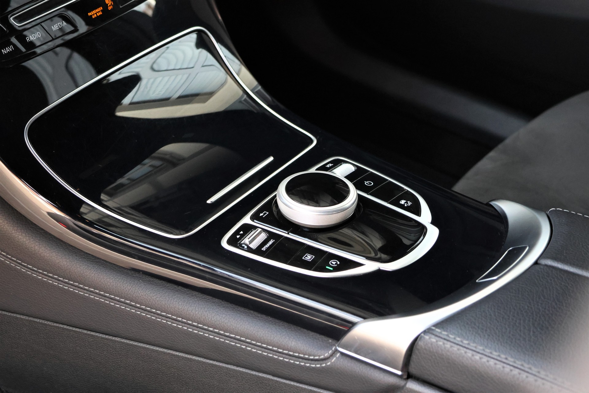 MERCEDES-BENZ GLC 250 d AMG Line 4Matic 9G-Tronic (CH)-image-10