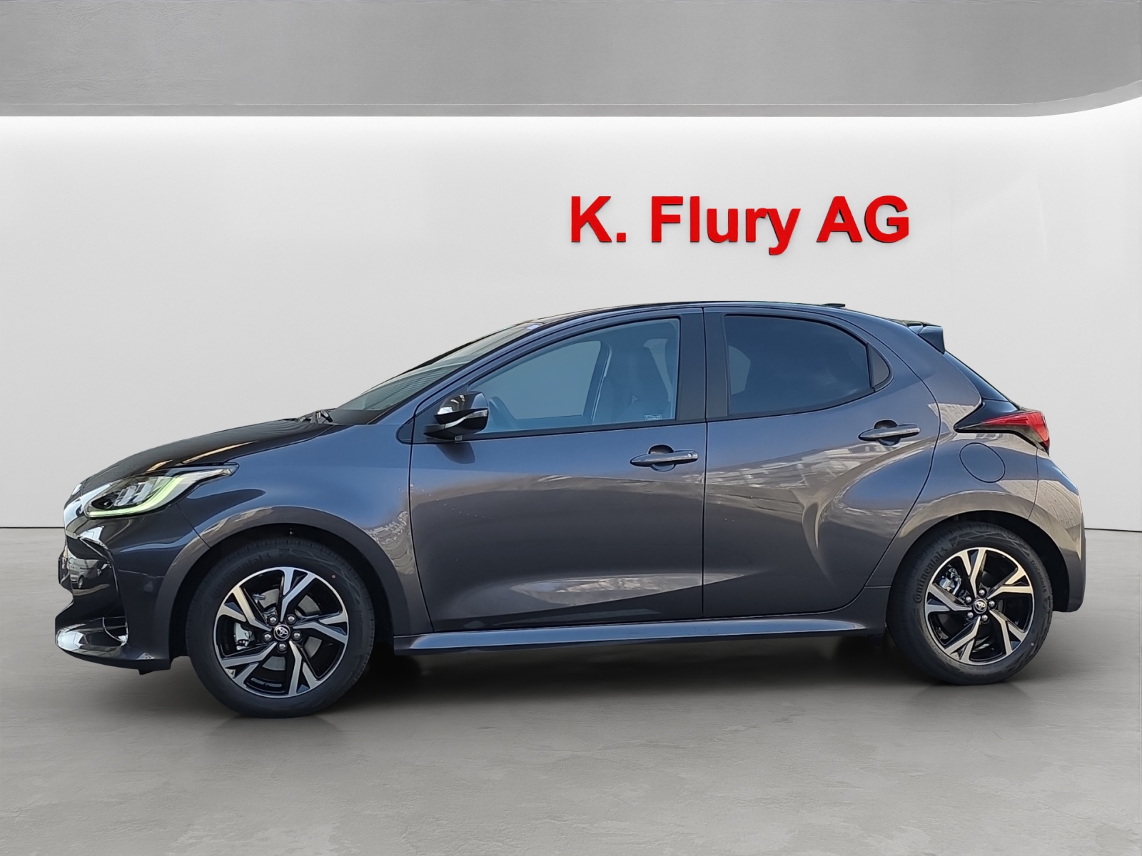 TOYOTA Yaris 1.5 VVT-i HSD Trend-image-1