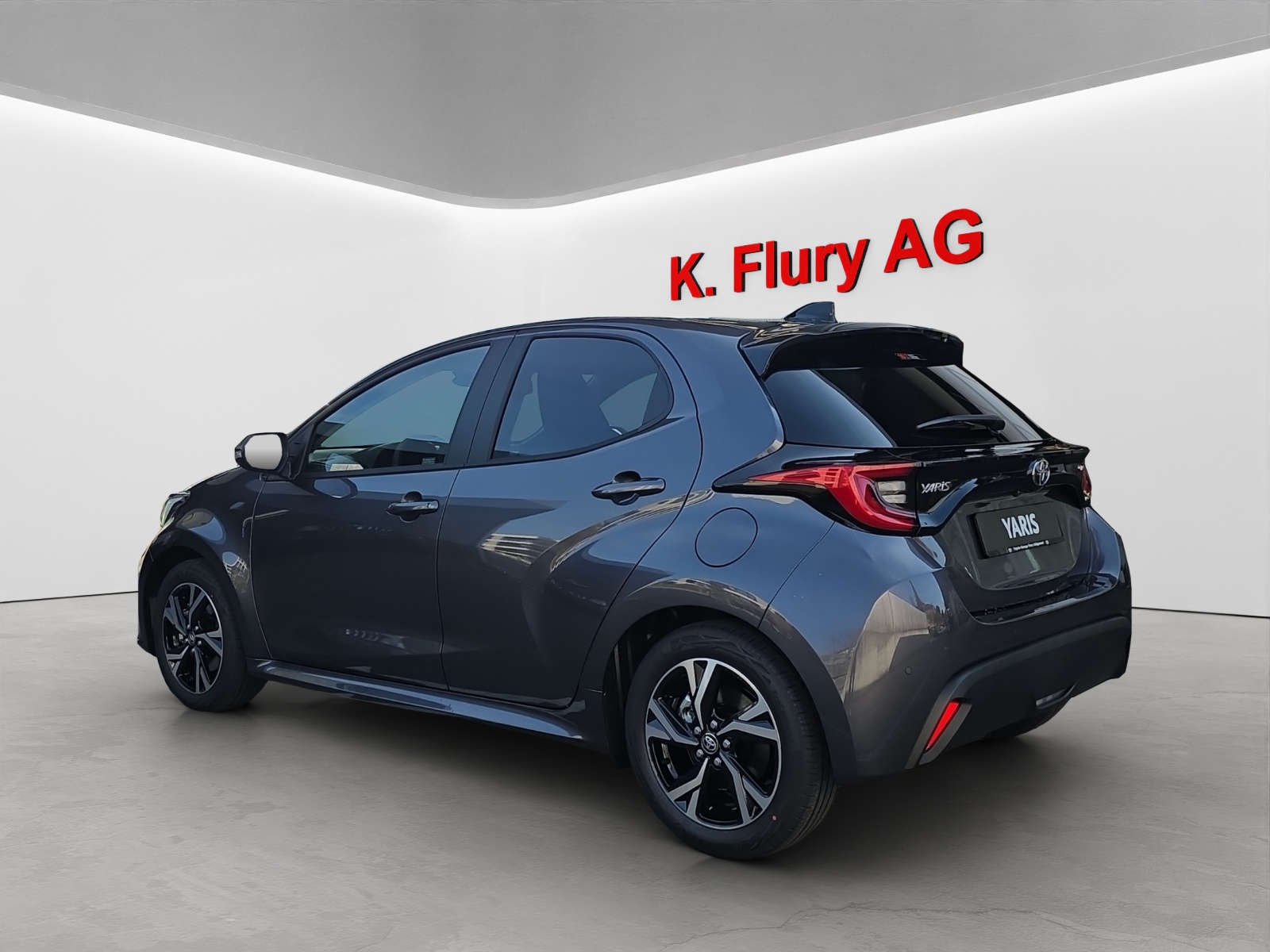 TOYOTA Yaris 1.5 VVT-i HSD Trend-image-2