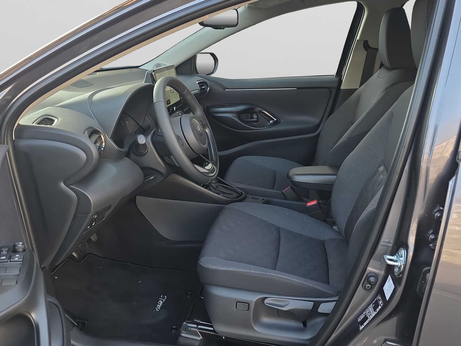 TOYOTA Yaris 1.5 VVT-i HSD Trend-image-8
