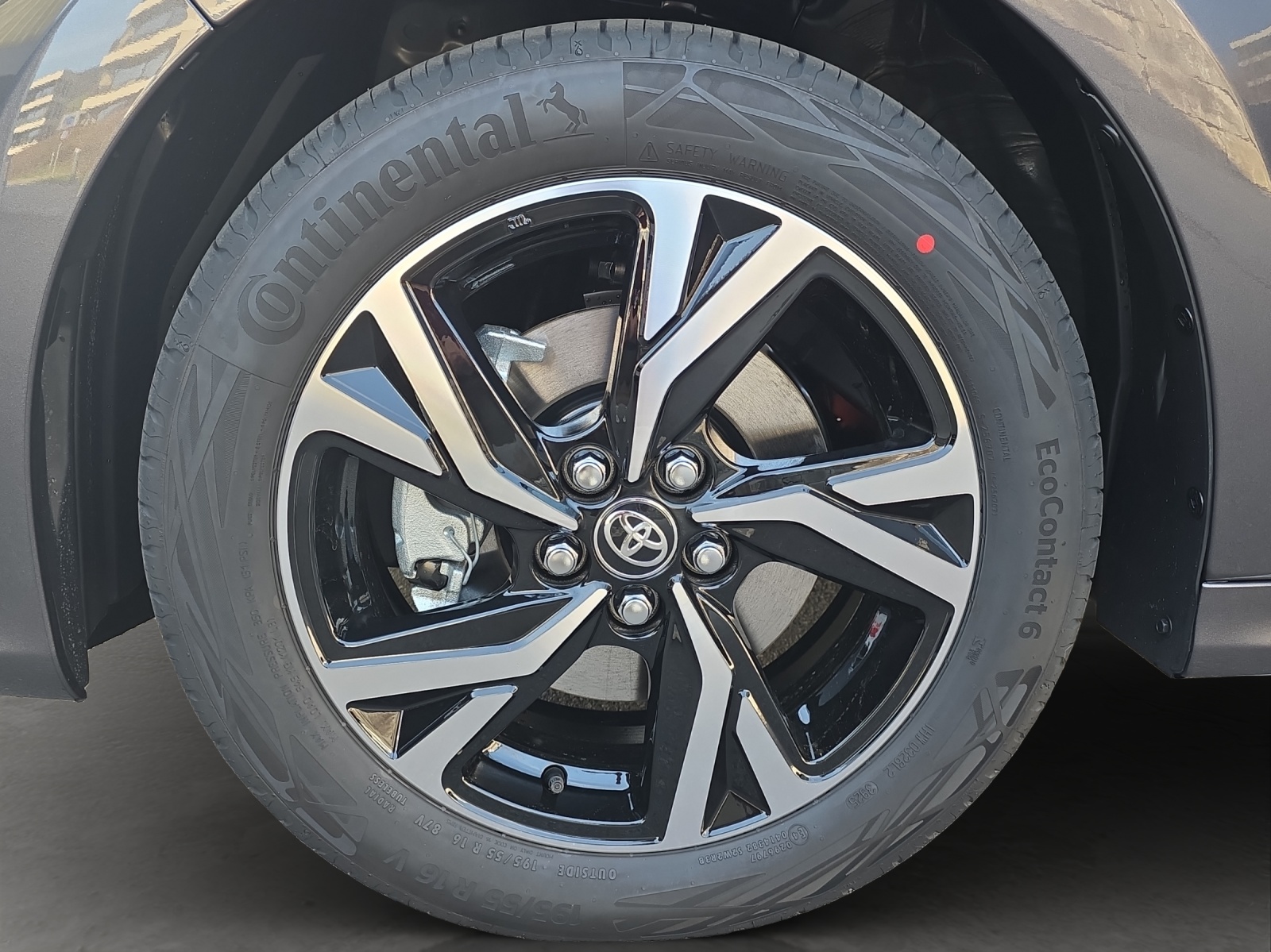 TOYOTA Yaris 1.5 VVT-i HSD Trend-image-14