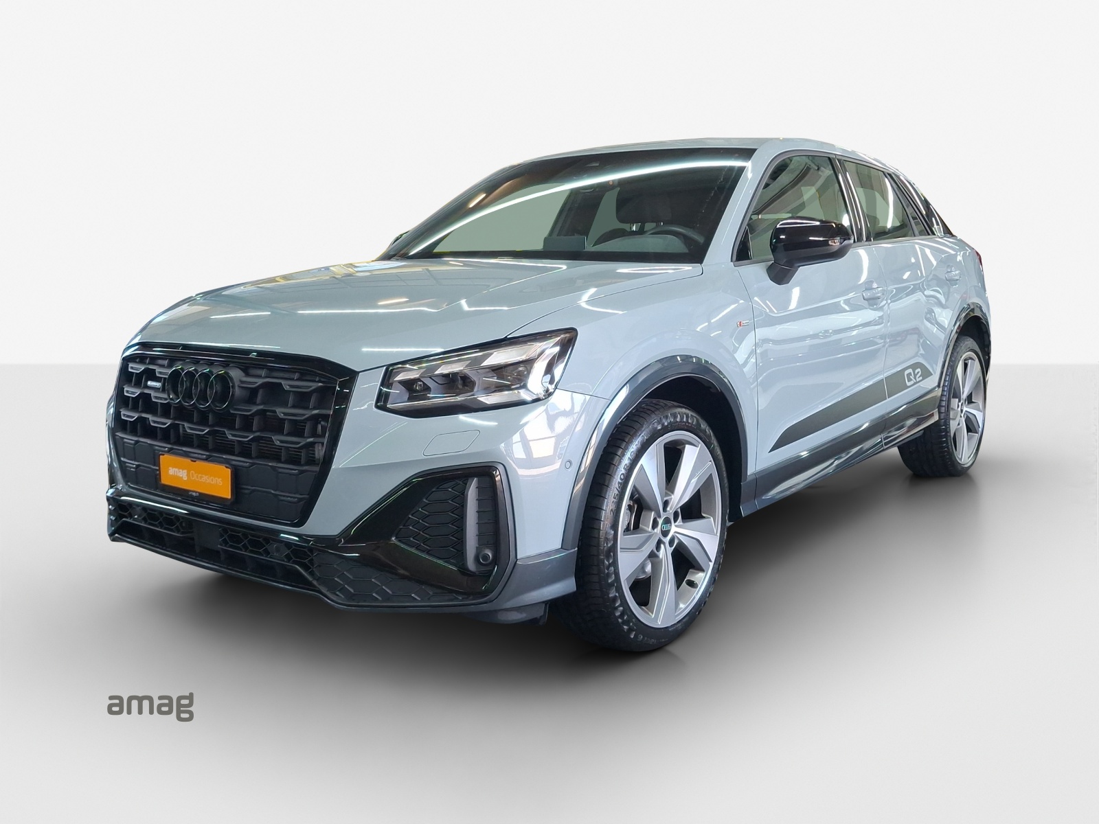 AUDI Q2 40 TFSI S line Attraction quattro S-tronic-image-0