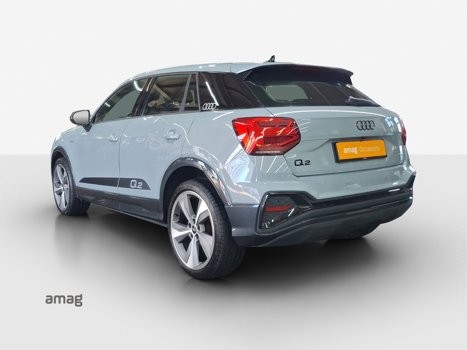 AUDI Q2 40 TFSI S line Attraction quattro S-tronic-image-2