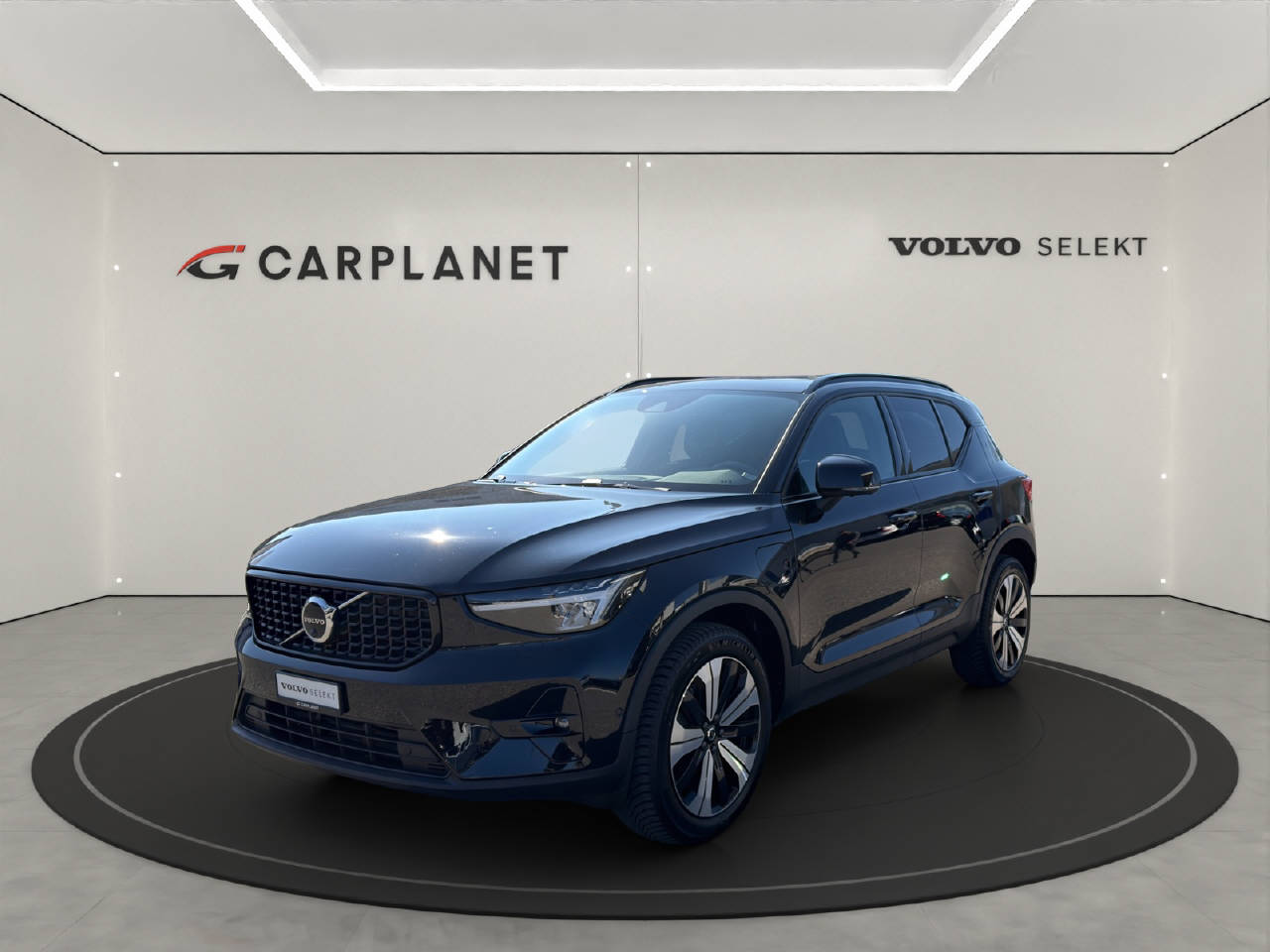 VOLVO XC40 1.5 T4 PiH Plus Dark .-image-0