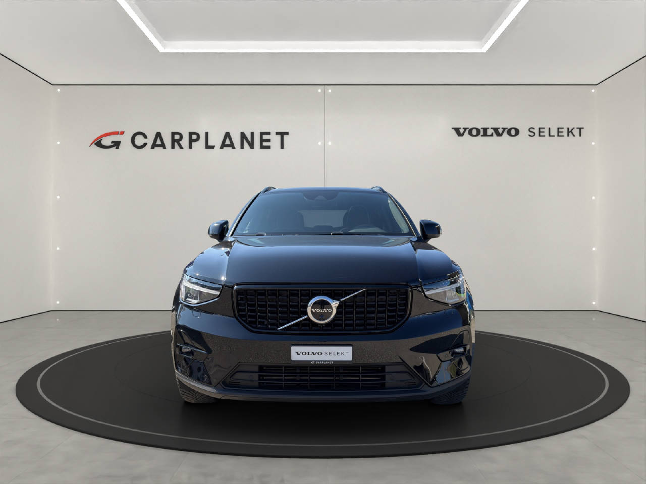 VOLVO XC40 1.5 T4 PiH Plus Dark .-image-4