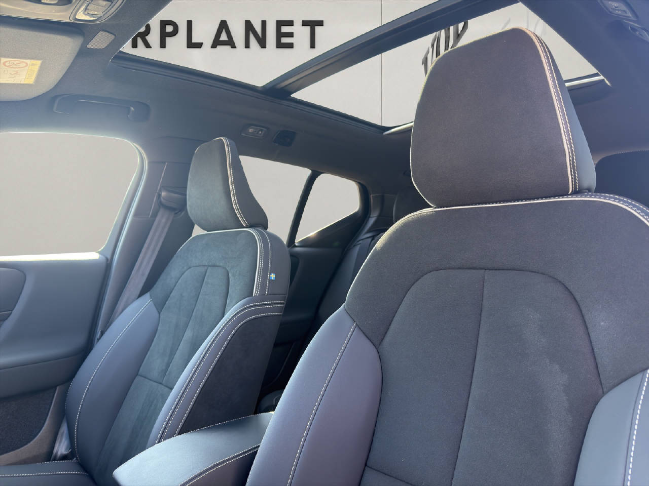 VOLVO XC40 1.5 T4 PiH Plus Dark .-image-10