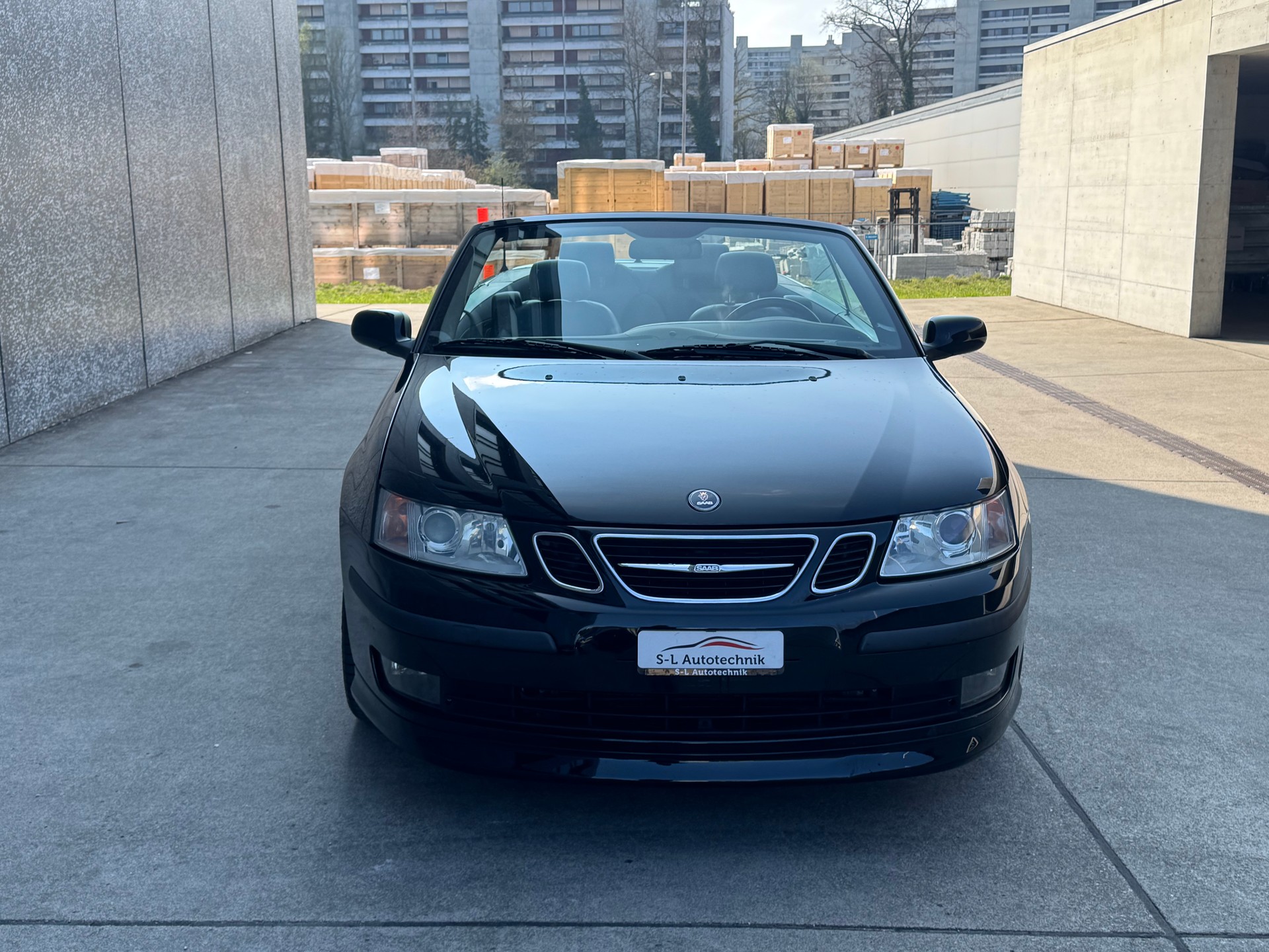 SAAB 9-3 2.0T Aero-showroom-element-1