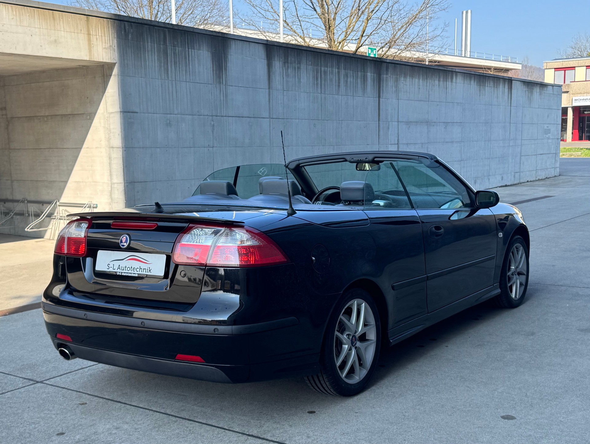 SAAB 9-3 2.0T Aero-image-6