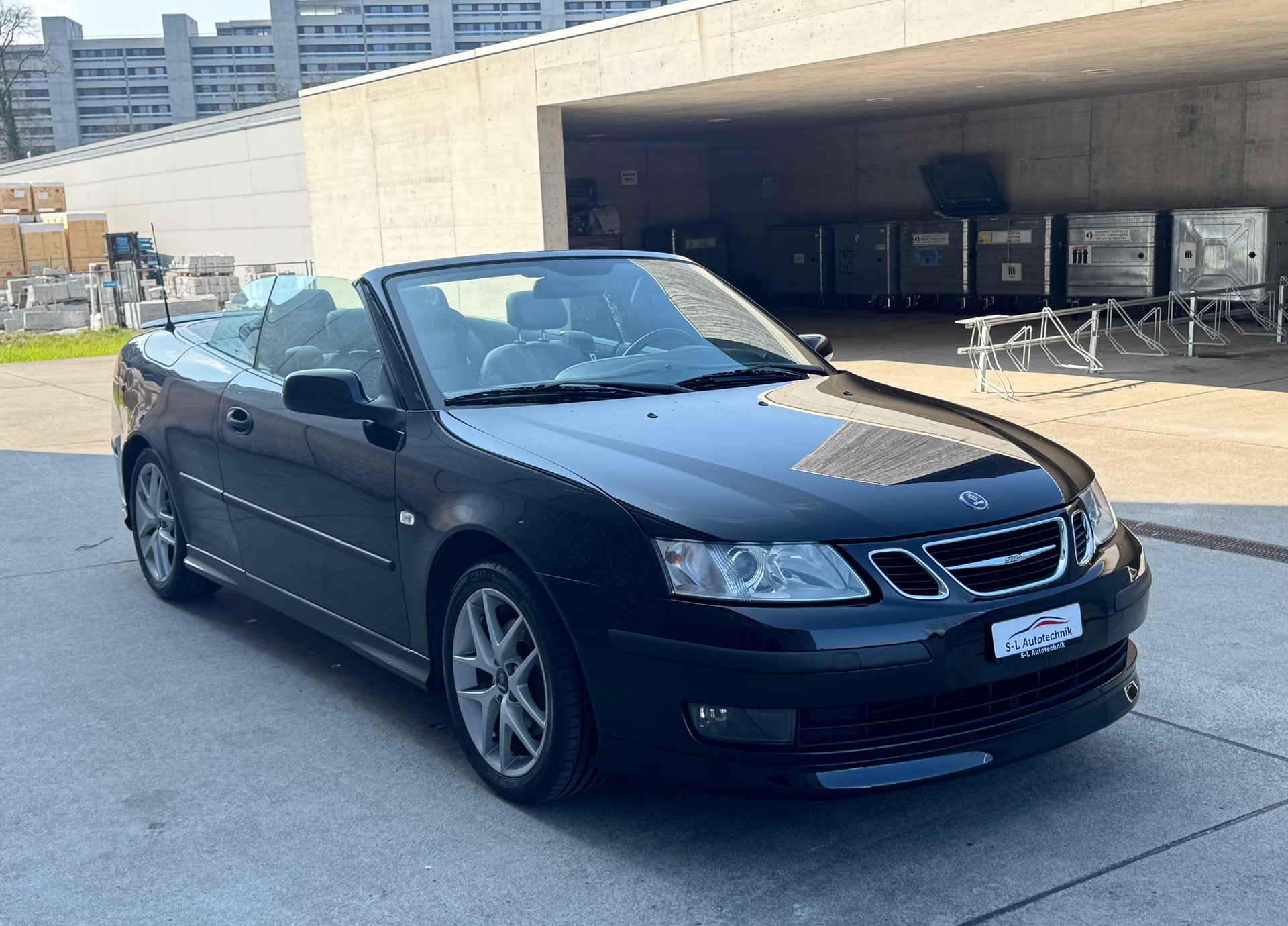SAAB 9-3 2.0T Aero-showroom-element-2