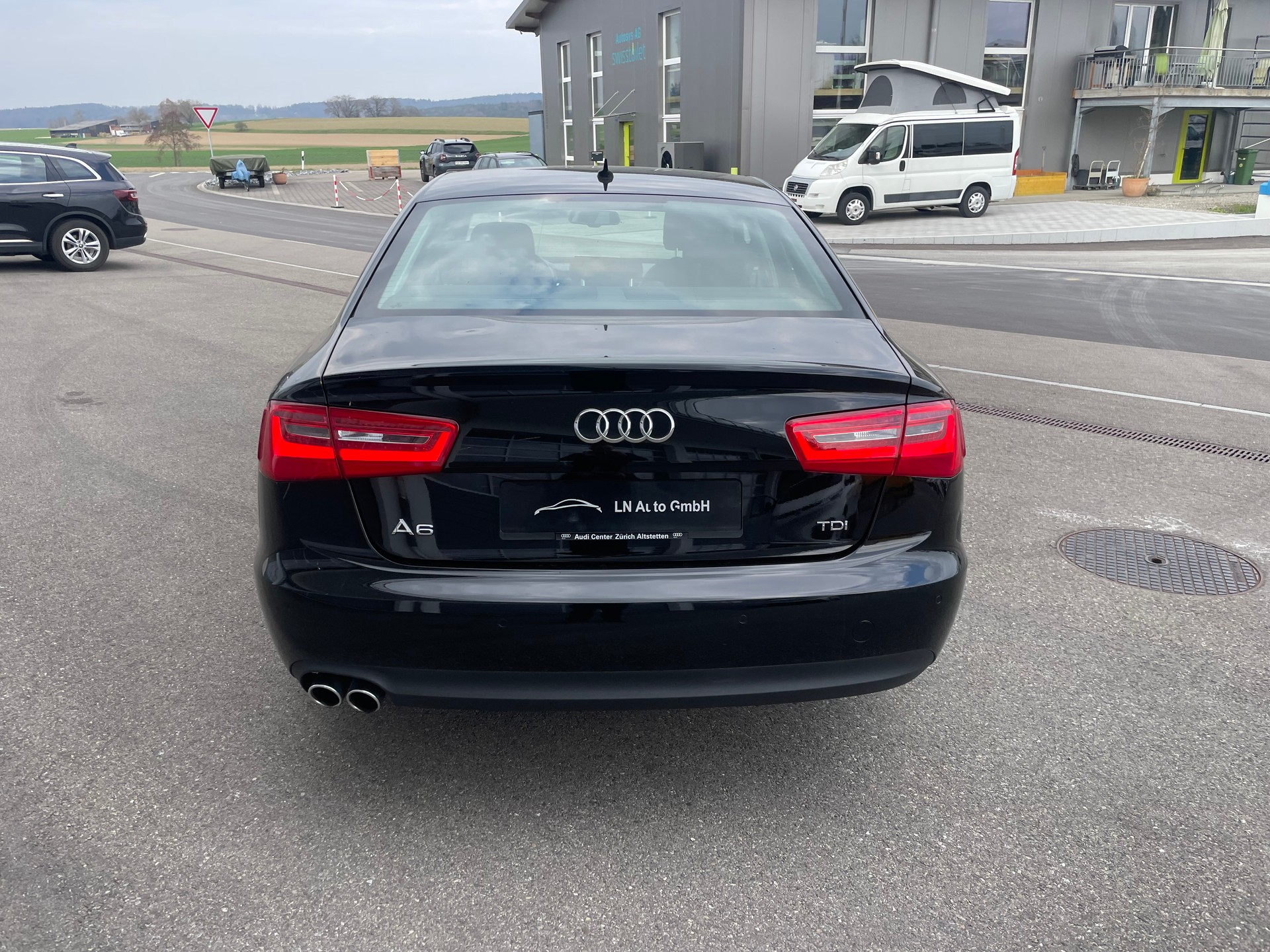 AUDI A6 Limousine 2.0 TDI multitronic-image-14