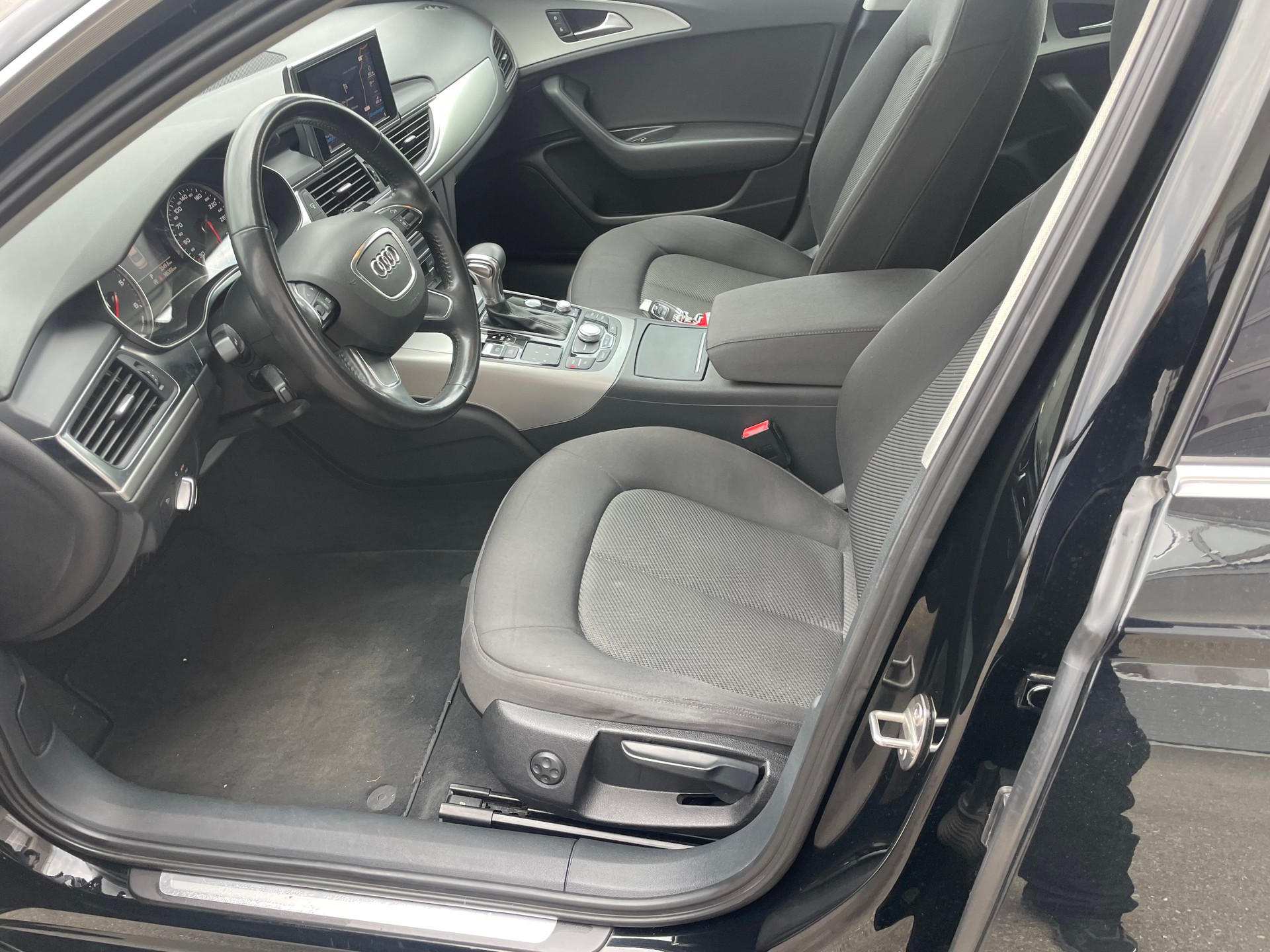 AUDI A6 Limousine 2.0 TDI multitronic-image-7