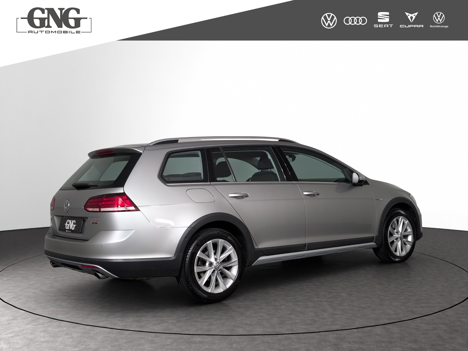 VW Golf 1.8 TSI Alltrack 4Motion DSG-image-2