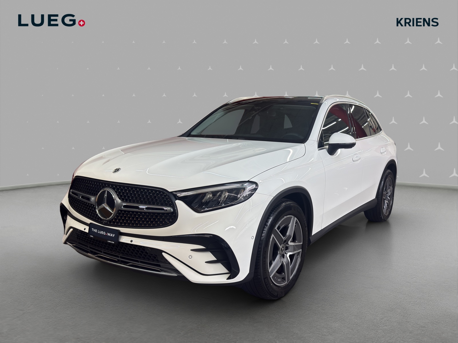 MERCEDES-BENZ GLC 200 4M - AMG / 360 Grad Kamera / Head-Up Display / Panorama-Dach