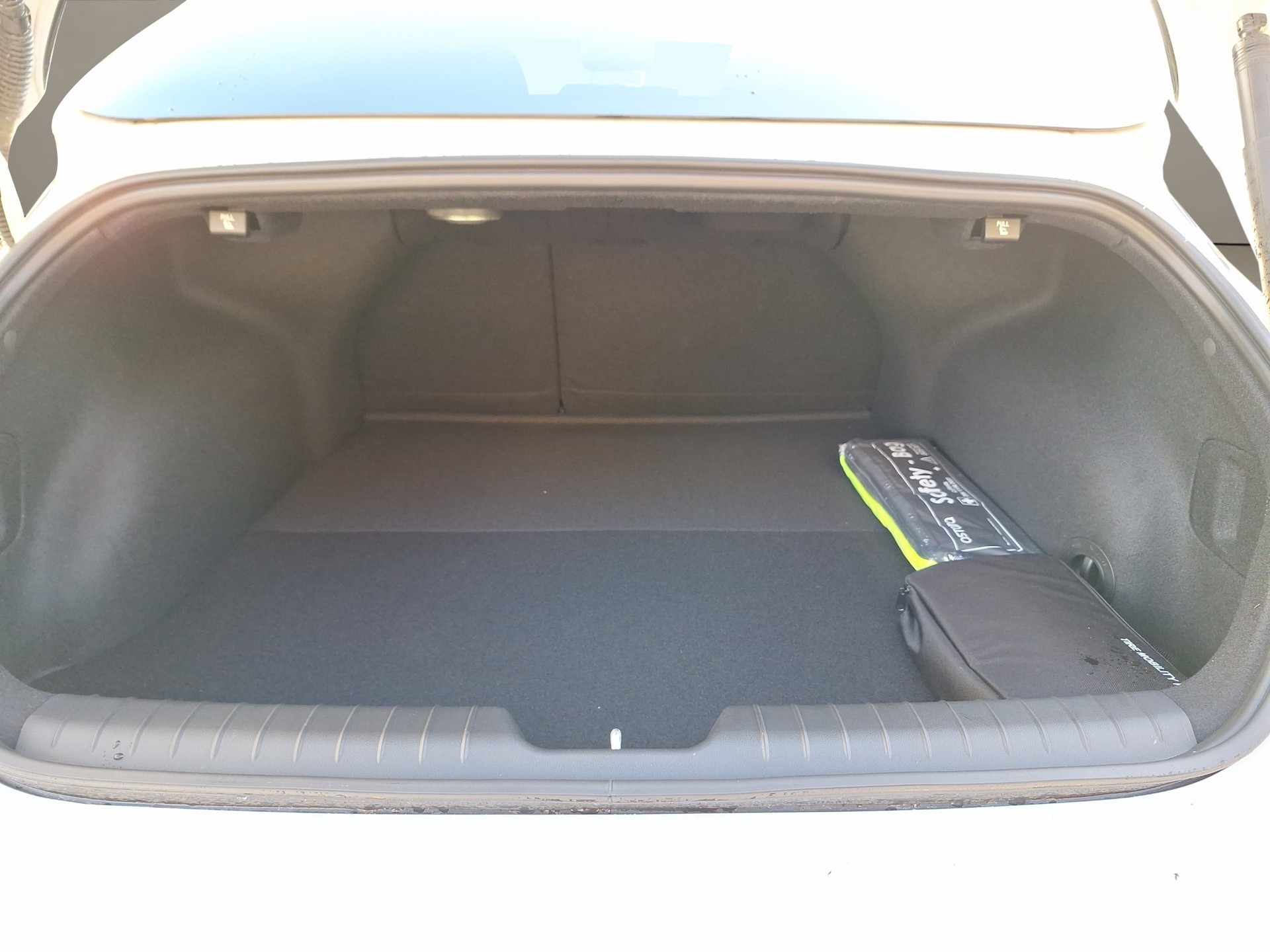 HYUNDAI Ioniq 6 77kWh Launch Edition 4WD-image-11