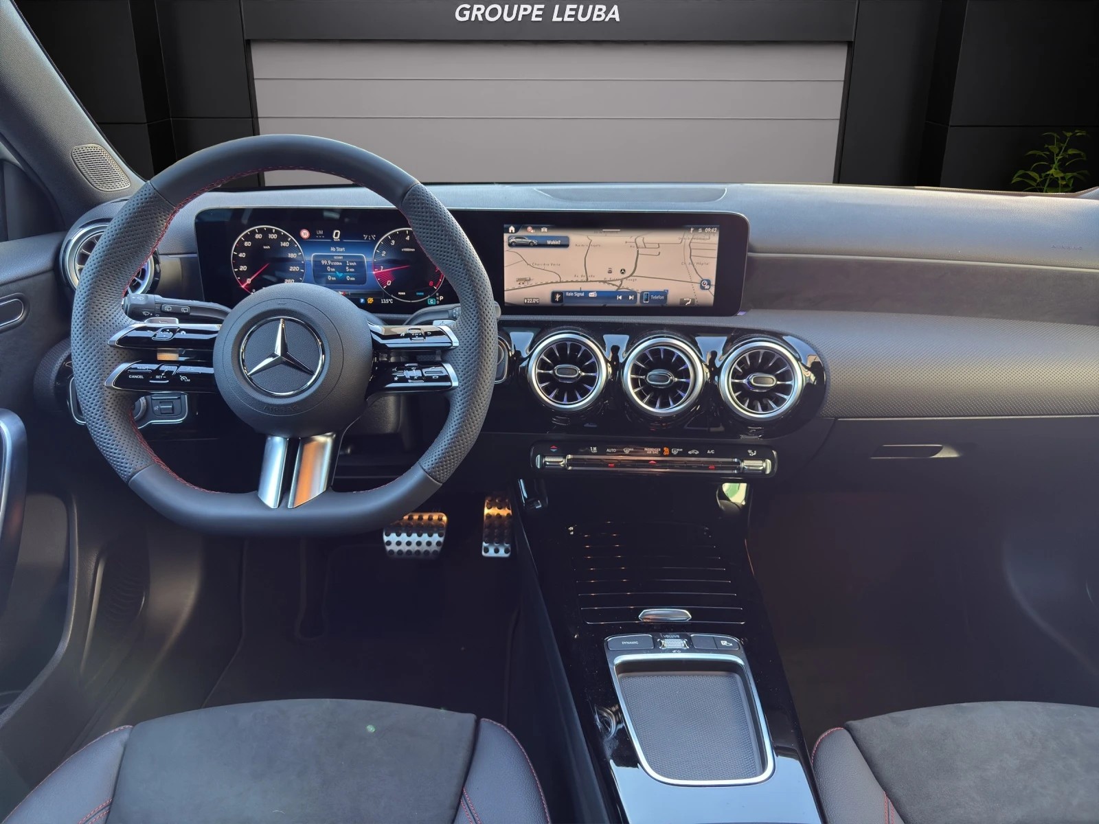 Image MERCEDES-BENZ A-200 A 200 Night Star 7G-DCT