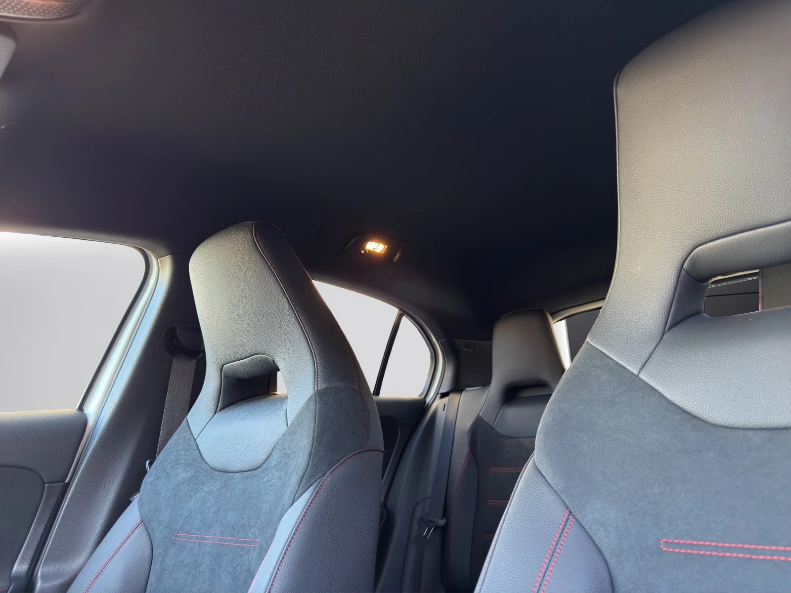 MERCEDES-BENZ A 200 Night Star 7G-DCT-image-13