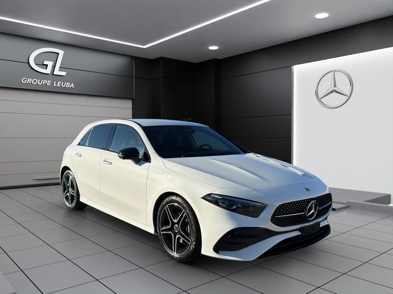 MERCEDES-BENZ A 200 Night Star 7G-DCT-image-0