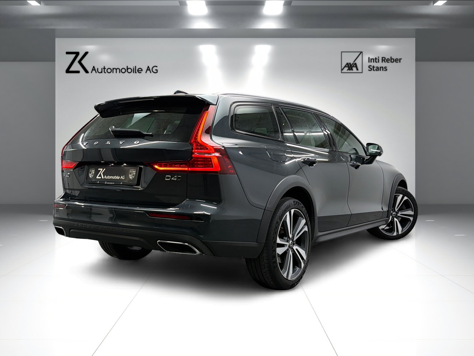 VOLVO V60 Cross Country D4 190PS SAVILE GREY AWD Geartronic / Panoramadach / Head-Up-Display / Leder / RF-Kamera / AHK /-image-1