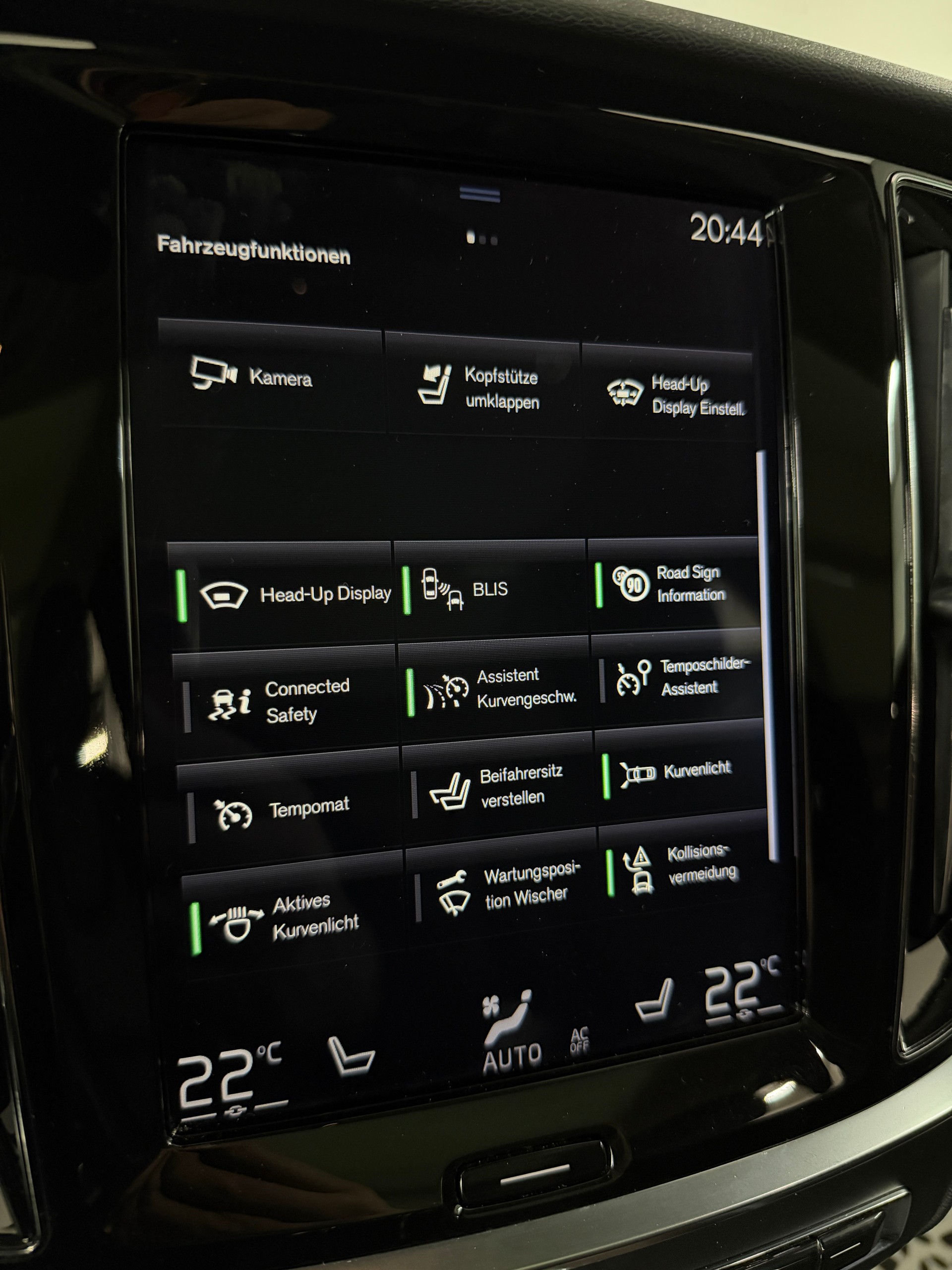 VOLVO V60 Cross Country D4 190PS SAVILE GREY AWD Geartronic / Panoramadach / Head-Up-Display / Leder / RF-Kamera / AHK /-image-15