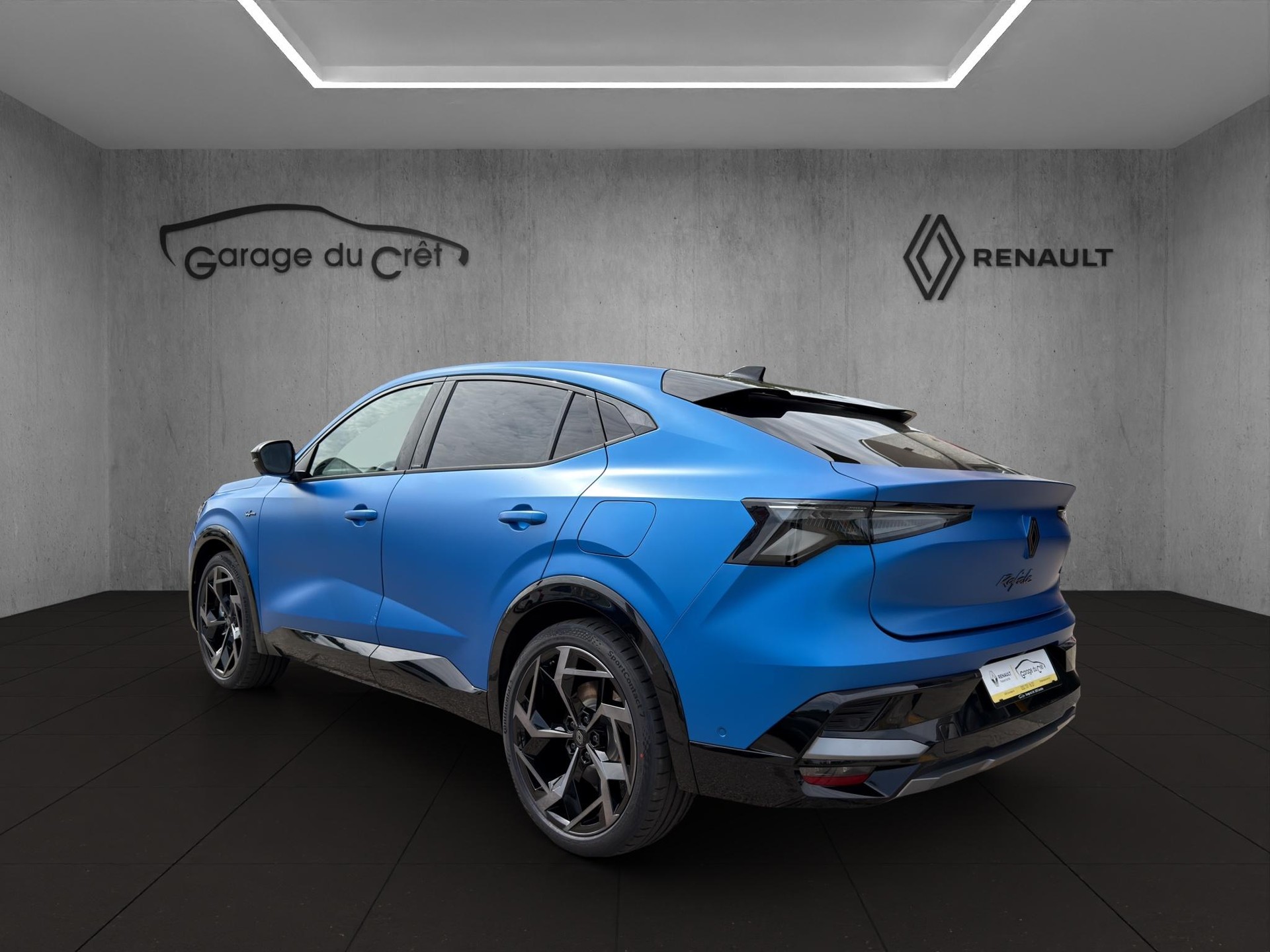 RENAULT Rafale 1.2 E-Tech Plug-in Atelier Alpine-showroom-element-2