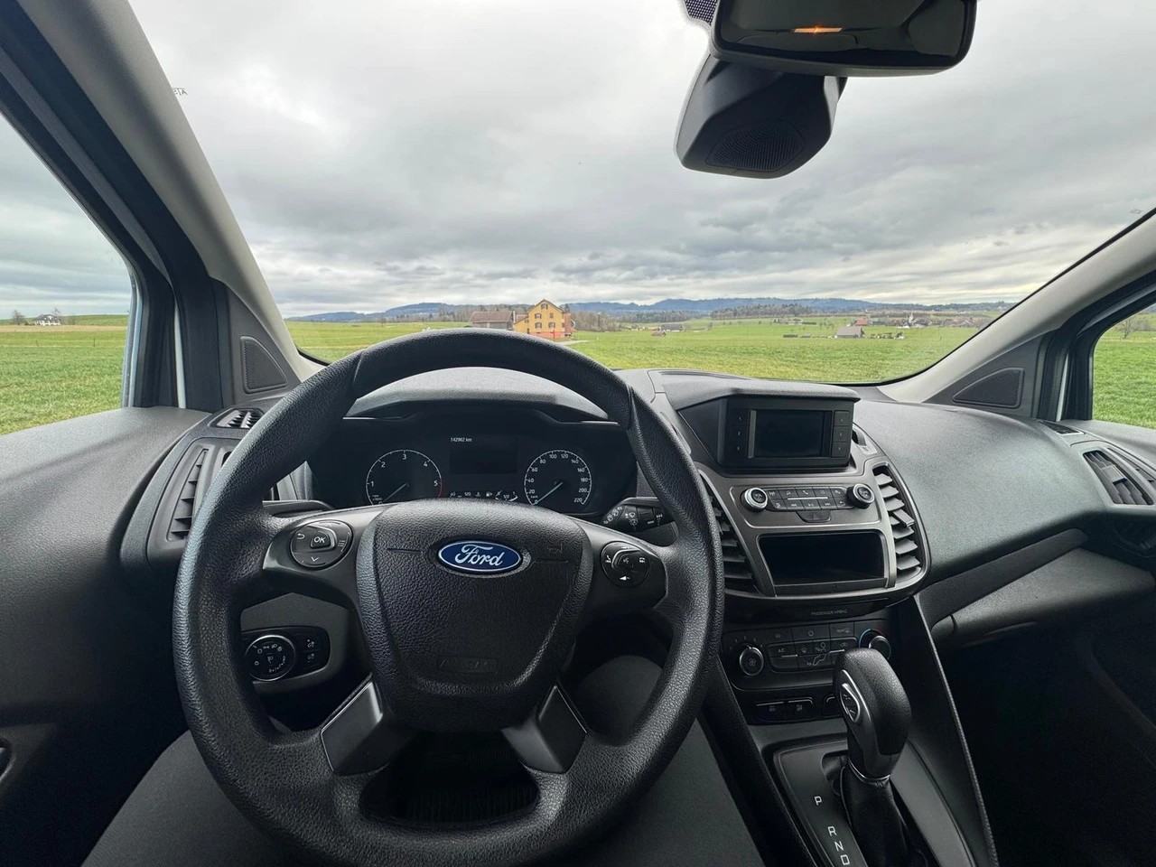 FORD Transit Connect Van T200 1.5 Eco Blue Trend Automat mit Anhängerkupplung-image-9
