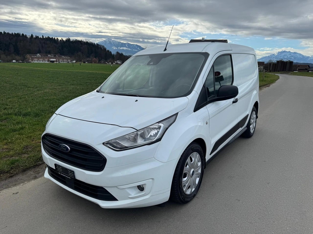 FORD Transit Connect Van T200 1.5 Eco Blue Trend Automat mit Anhängerkupplung