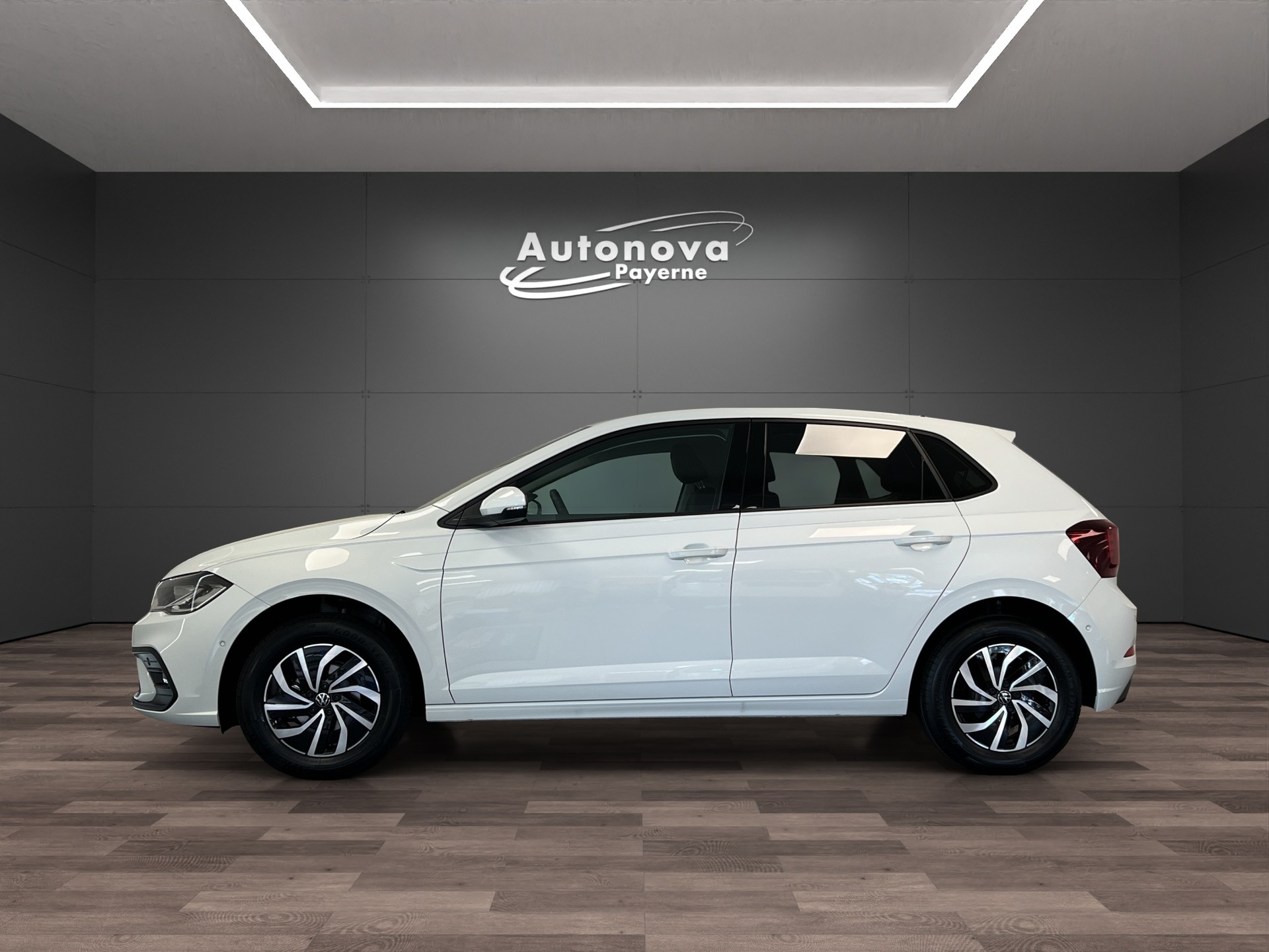 VW Polo 1.0 TSI Life DSG-image-2