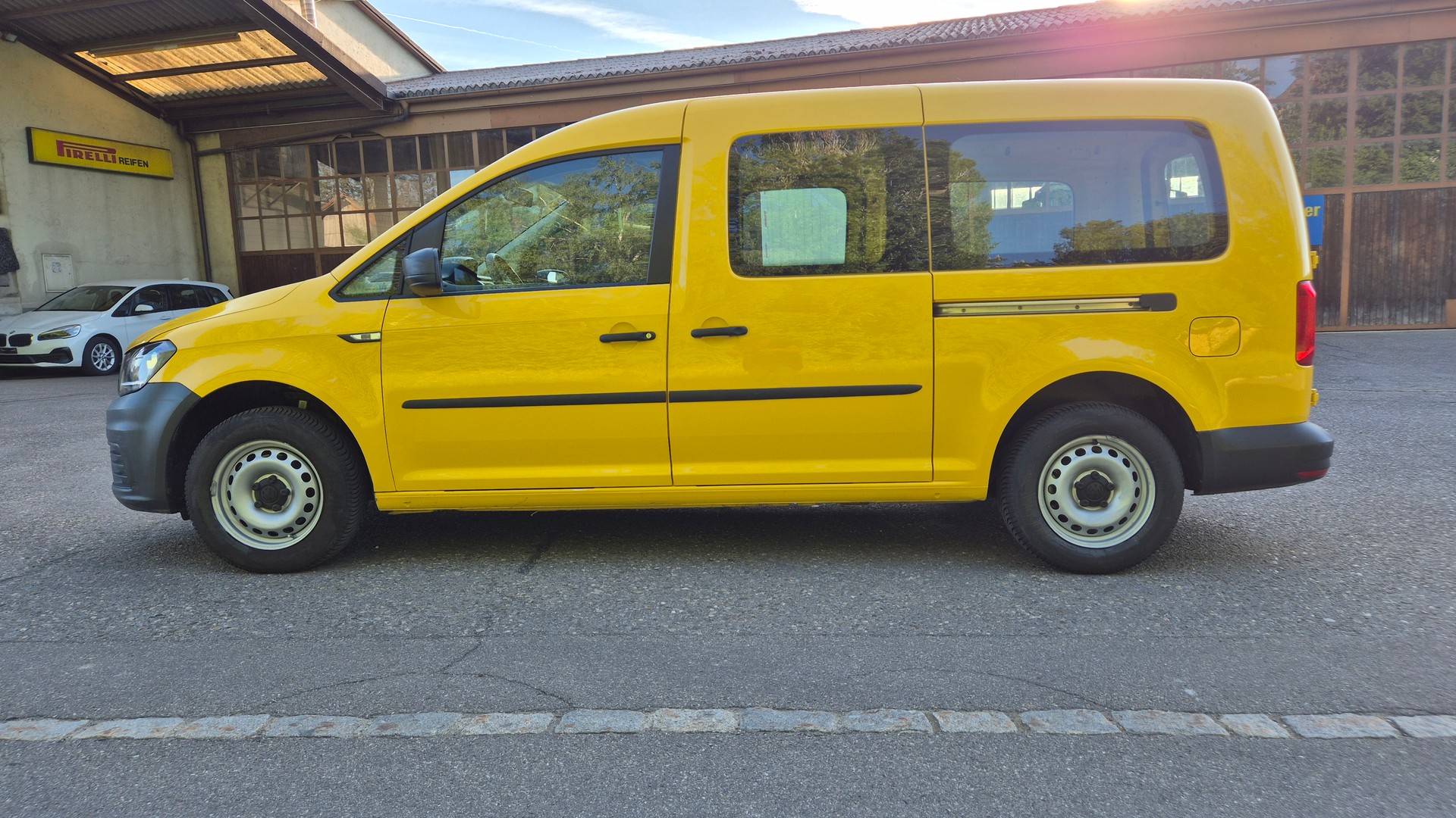 VW Caddy 1.0 TSI Comfortline*MFK 03.06.2026*-image-1