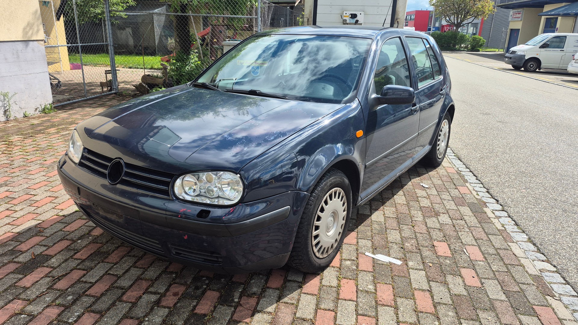 VW Golf 1.8 GTI-image-0
