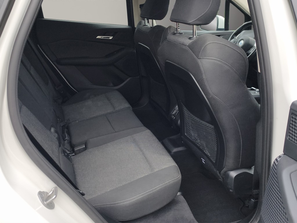 BMW 223d xDrive Active Tourer-image-3