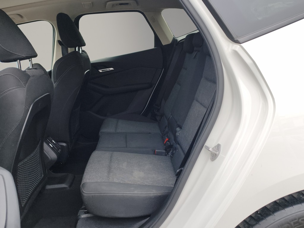 BMW 223d xDrive Active Tourer-image-9