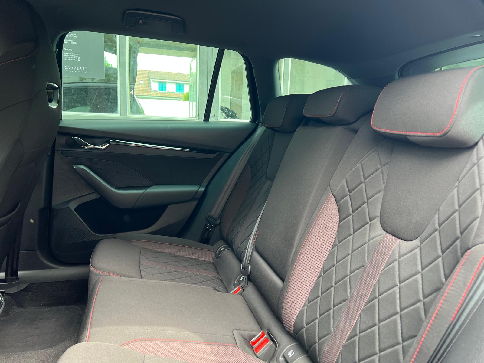 SKODA Octavia Combi 2.0 TDI RS 4x4 DSG-image-8