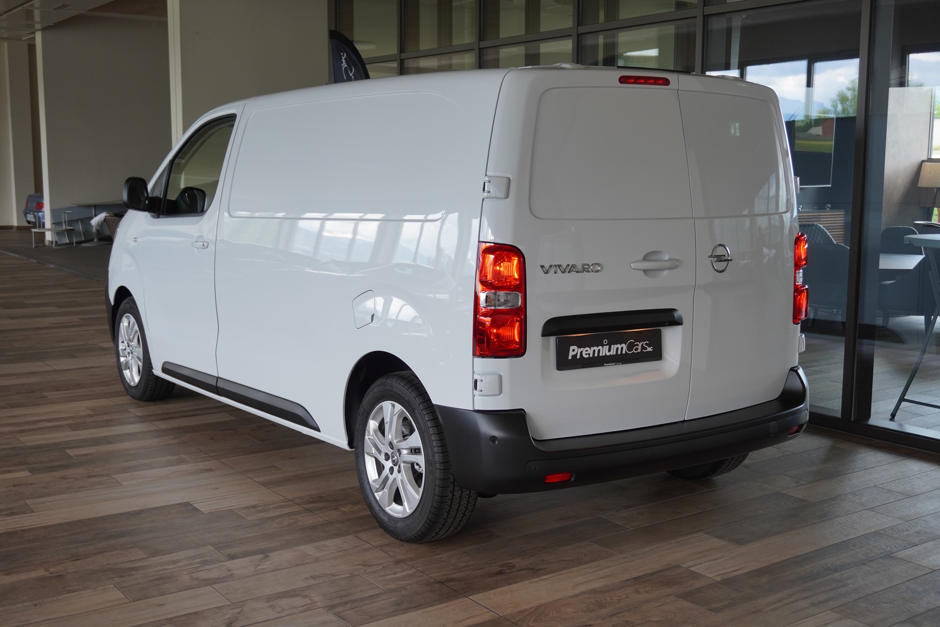 OPEL Vivaro Cargo 2.0 D s/s M-image-5