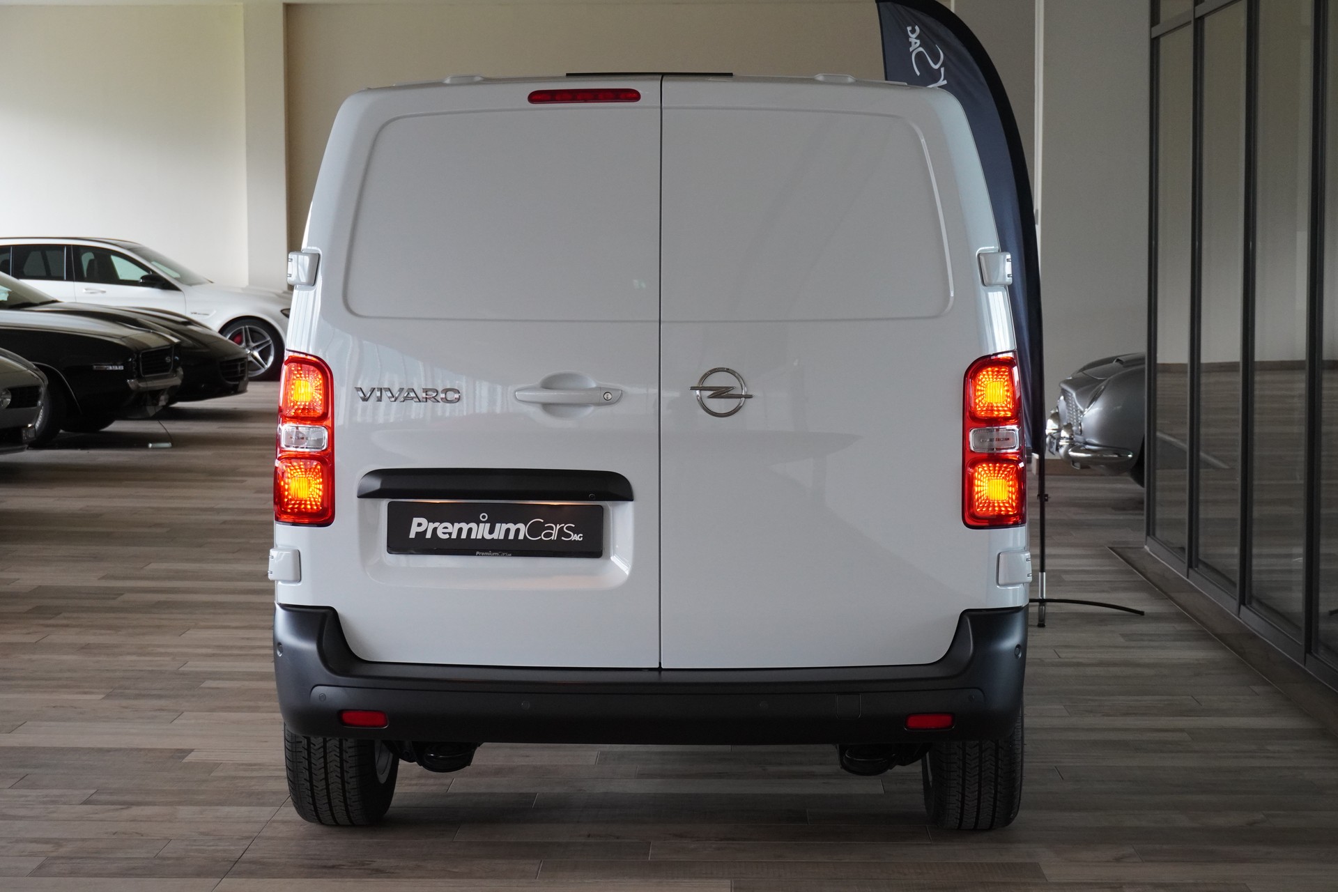 OPEL Vivaro Cargo 2.0 D s/s M-image-4