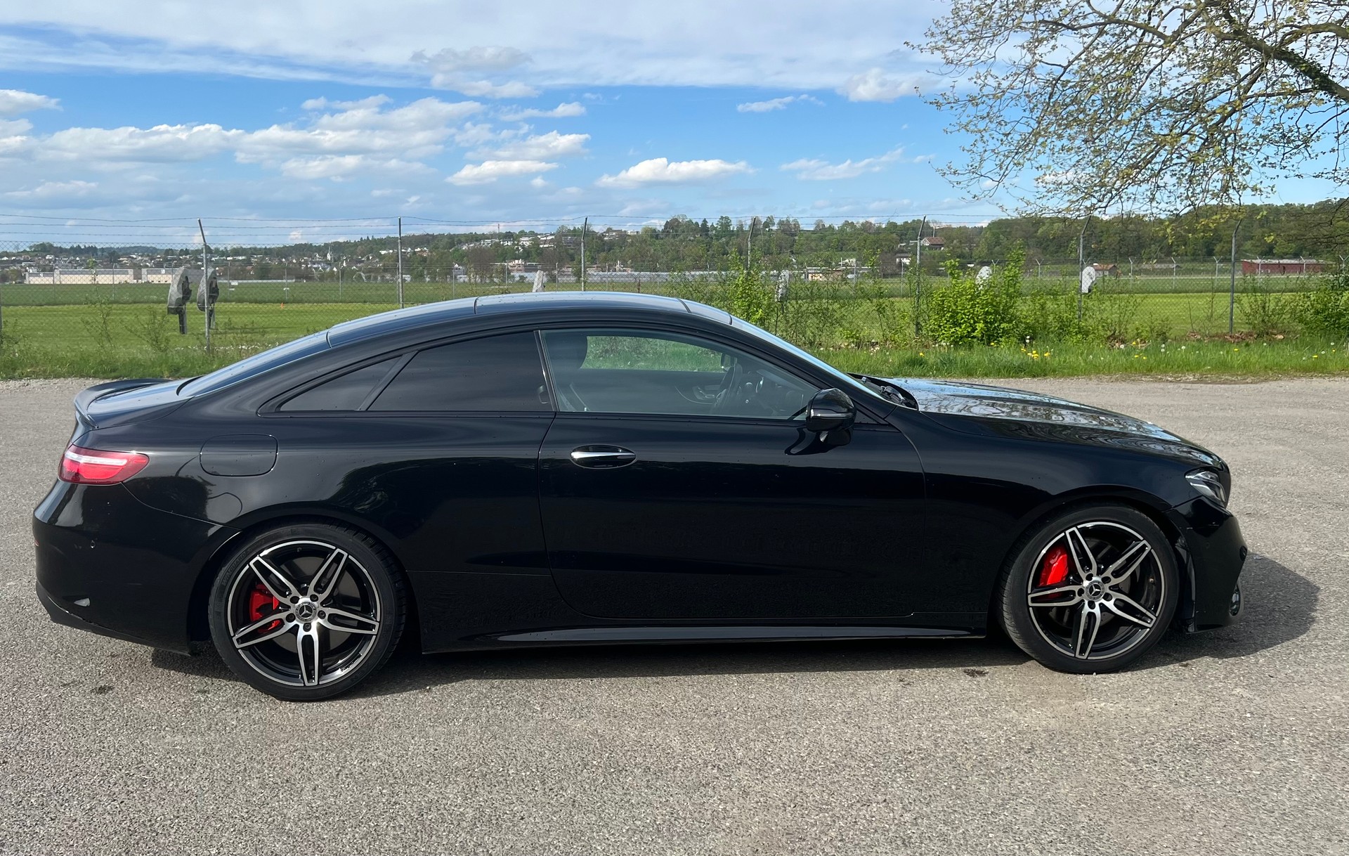 MERCEDES-BENZ E 400 Coupé Avantgarde 4 Matic 9G-Tronic-image-5