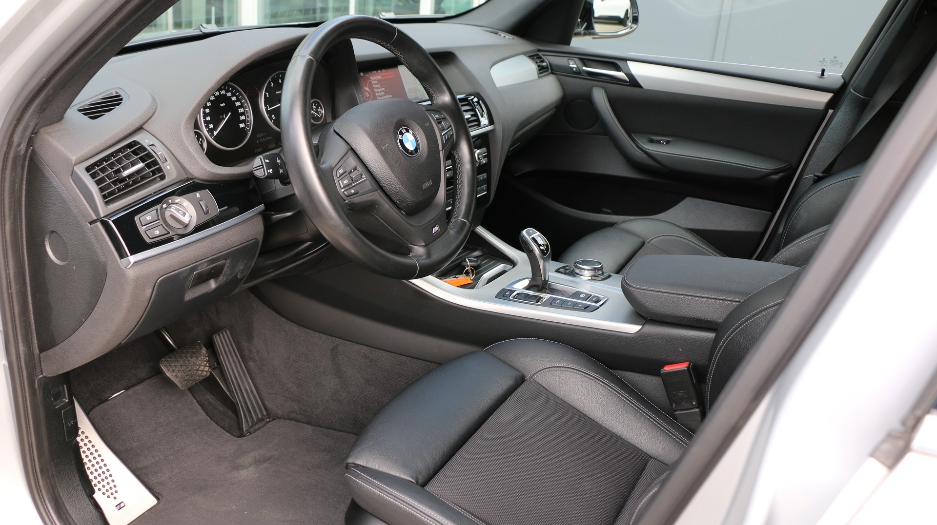 BMW X3 xDrive 28i M Sport-image-19